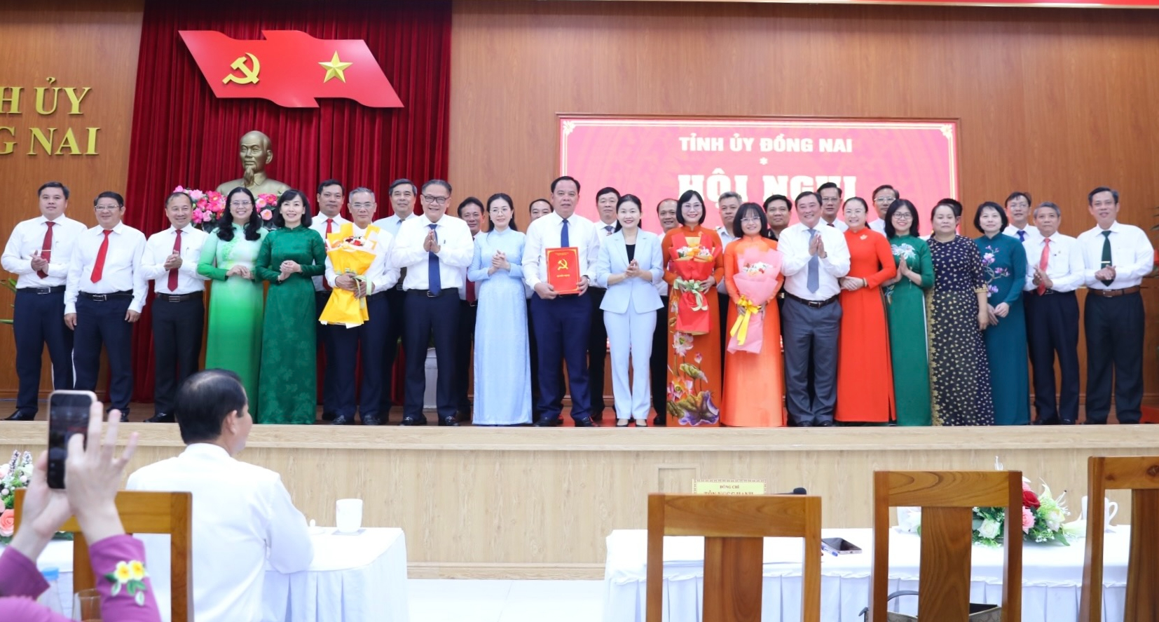 B&agrave; Trần Thị Song B&igrave;nh được bổ nhiệm l&agrave;m Ph&oacute; Ch&aacute;nh Thanh tra Đồng Nai - Ảnh 2.
