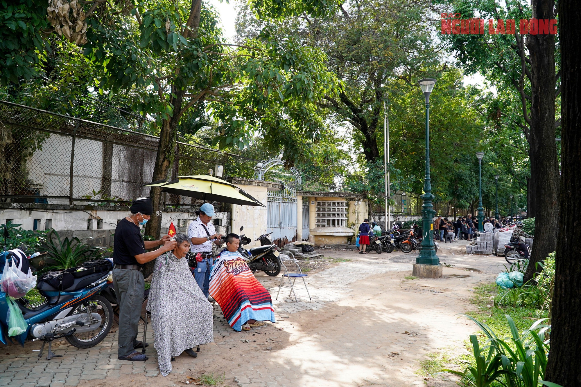 Ch&ugrave;m ảnh: Khu đất Bến Nh&agrave; Rồng, số 1 L&yacute; Th&aacute;i Tổ sẽ l&agrave;m kh&ocirc;ng gian văn h&oacute;a Hồ Ch&iacute; Minh v&agrave; c&ocirc;ng vi&ecirc;n - Ảnh 12.