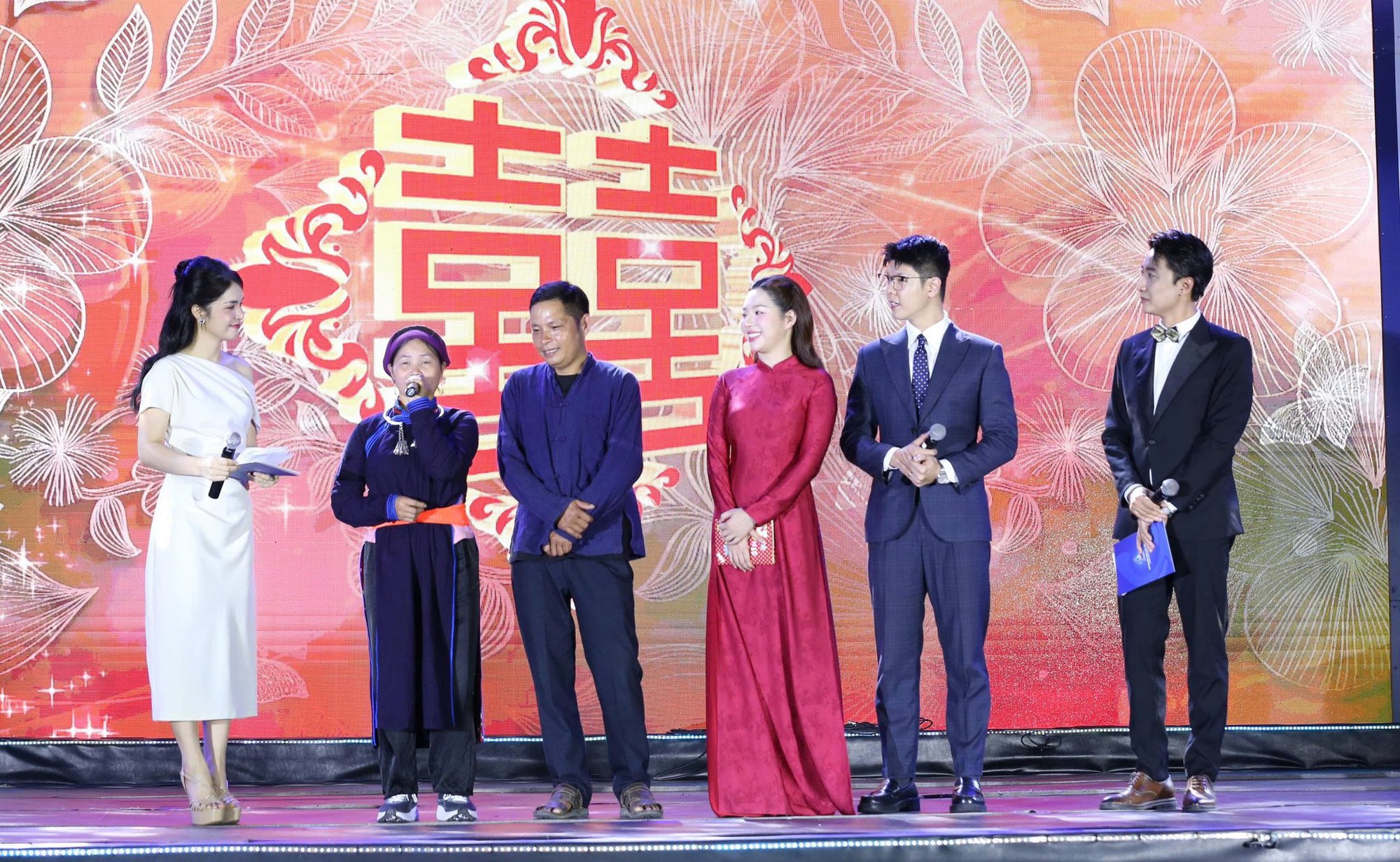 PNJ theo đuổi chiến lược CSR gắn với gi&aacute; trị gia đ&igrave;nh, &ldquo;sống đẹp&rdquo;
 - Ảnh 5.
