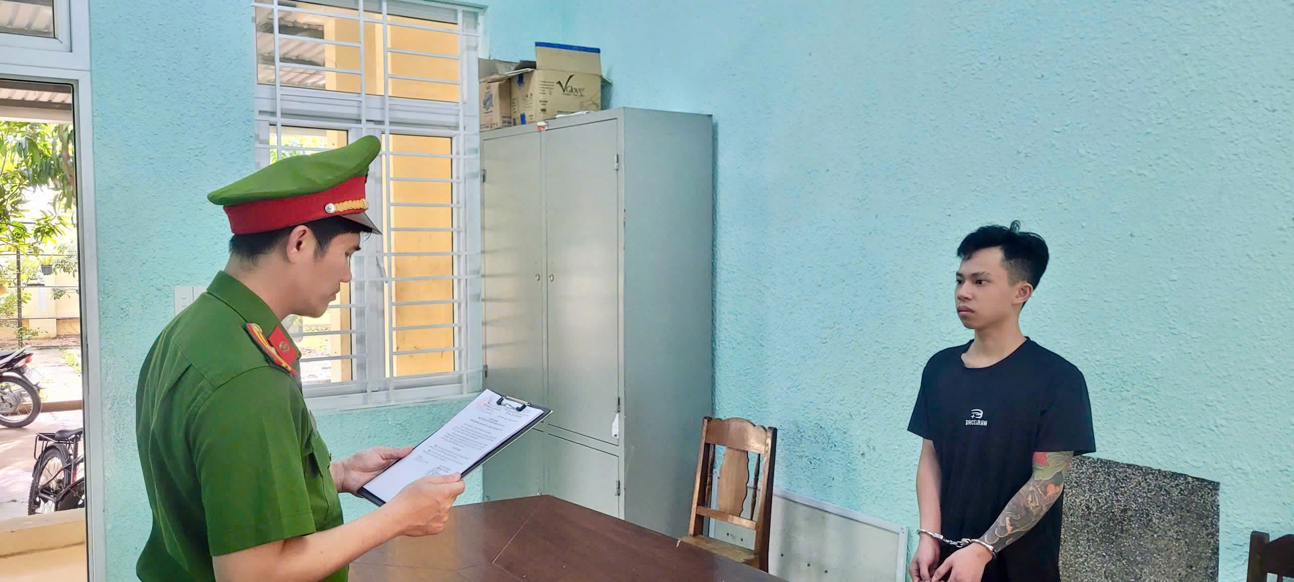 Nữ quái cầm đầu nhóm côn đồ chém người: Vụ án gây chấn động Đà Nẵng - Ảnh 2.