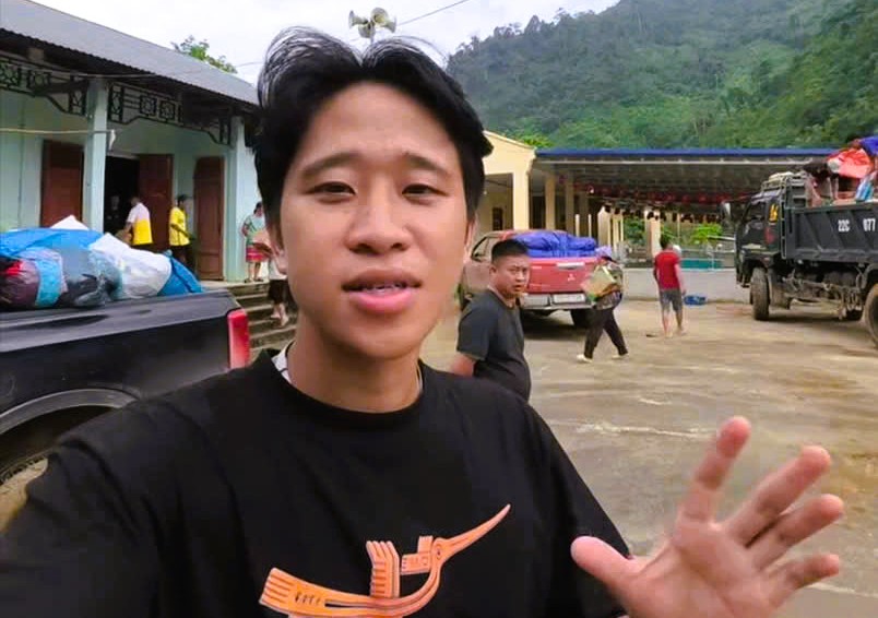 Chủ k&ecirc;nh Fanpage "H&agrave; v&agrave; Việt Nam" nổi tiếng cở n&agrave;o? - Ảnh 1.