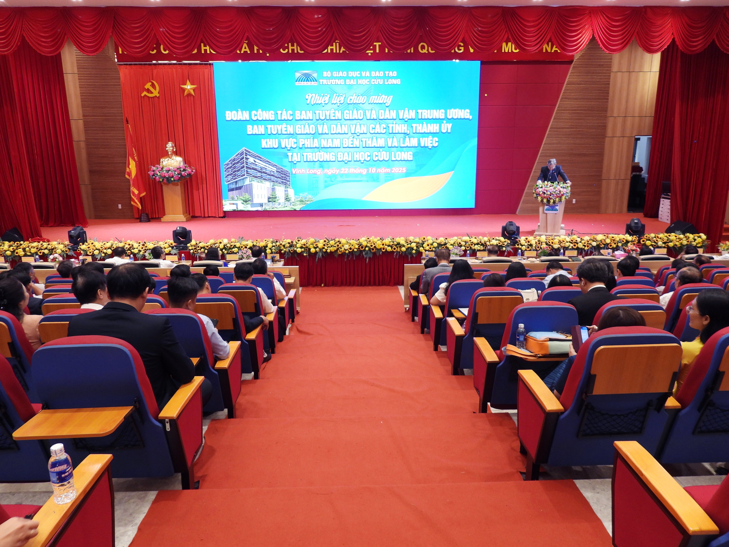 Ban Tuyên giáo và Dân vận Trung ương khảo sát thực tế mô hình đổi mới sáng tạo ở Trường ĐH Cửu Long - Ảnh 1.