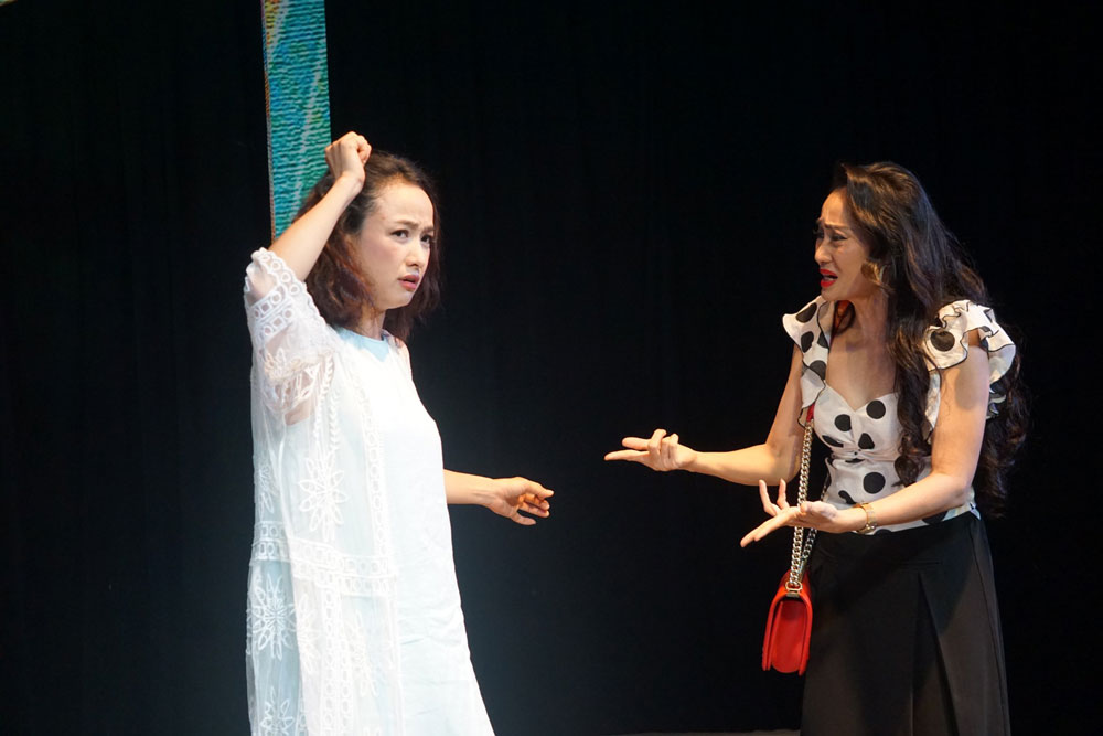 Giải Mai Vàng - Đề cử hạng mục "Nữ diễn viên sân khấu": Nhiều vai diễn ấn tượng - Ảnh 1.