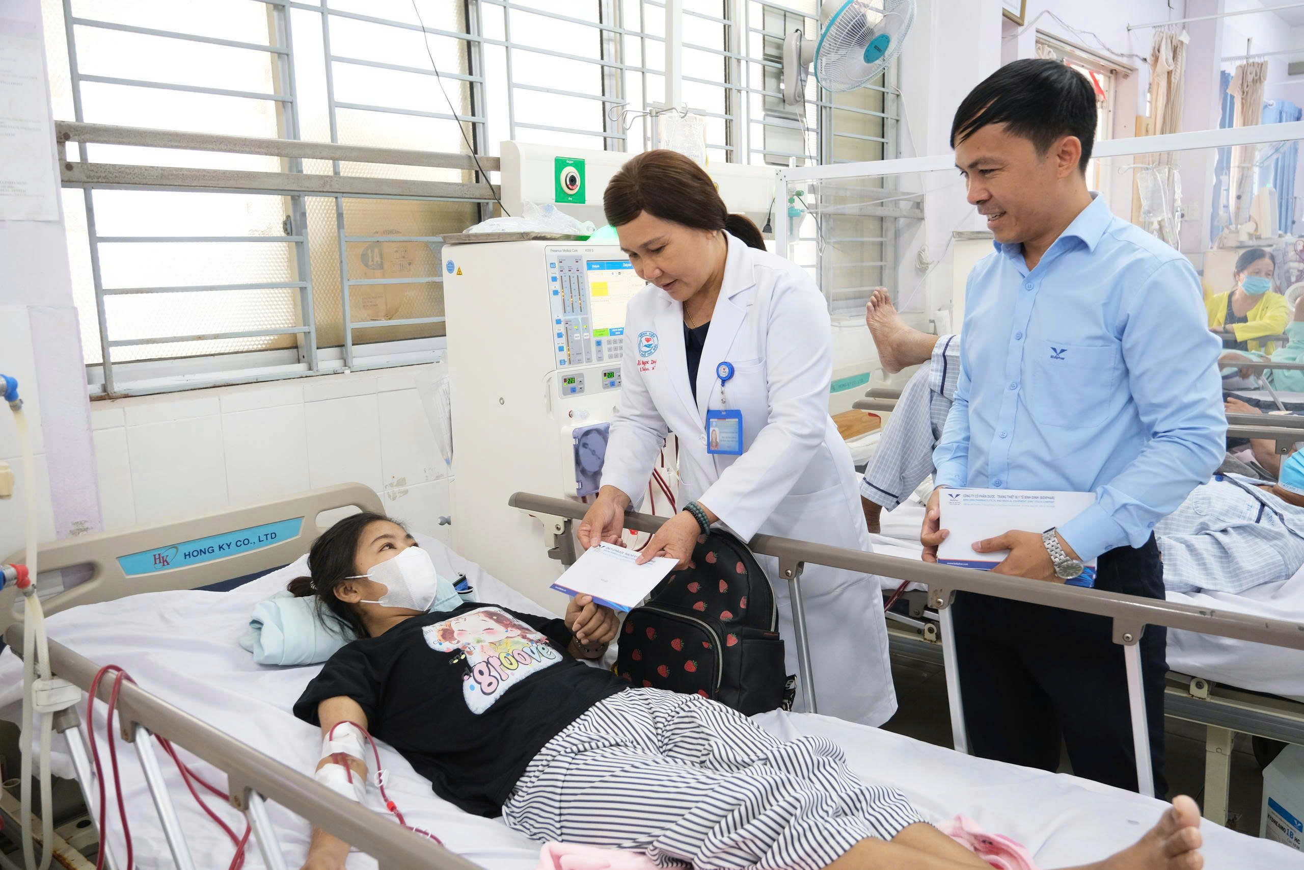 Hành động đẹp đầy xúc động tại Bệnh viện Đa khoa Thủ Đức - Ảnh 3.