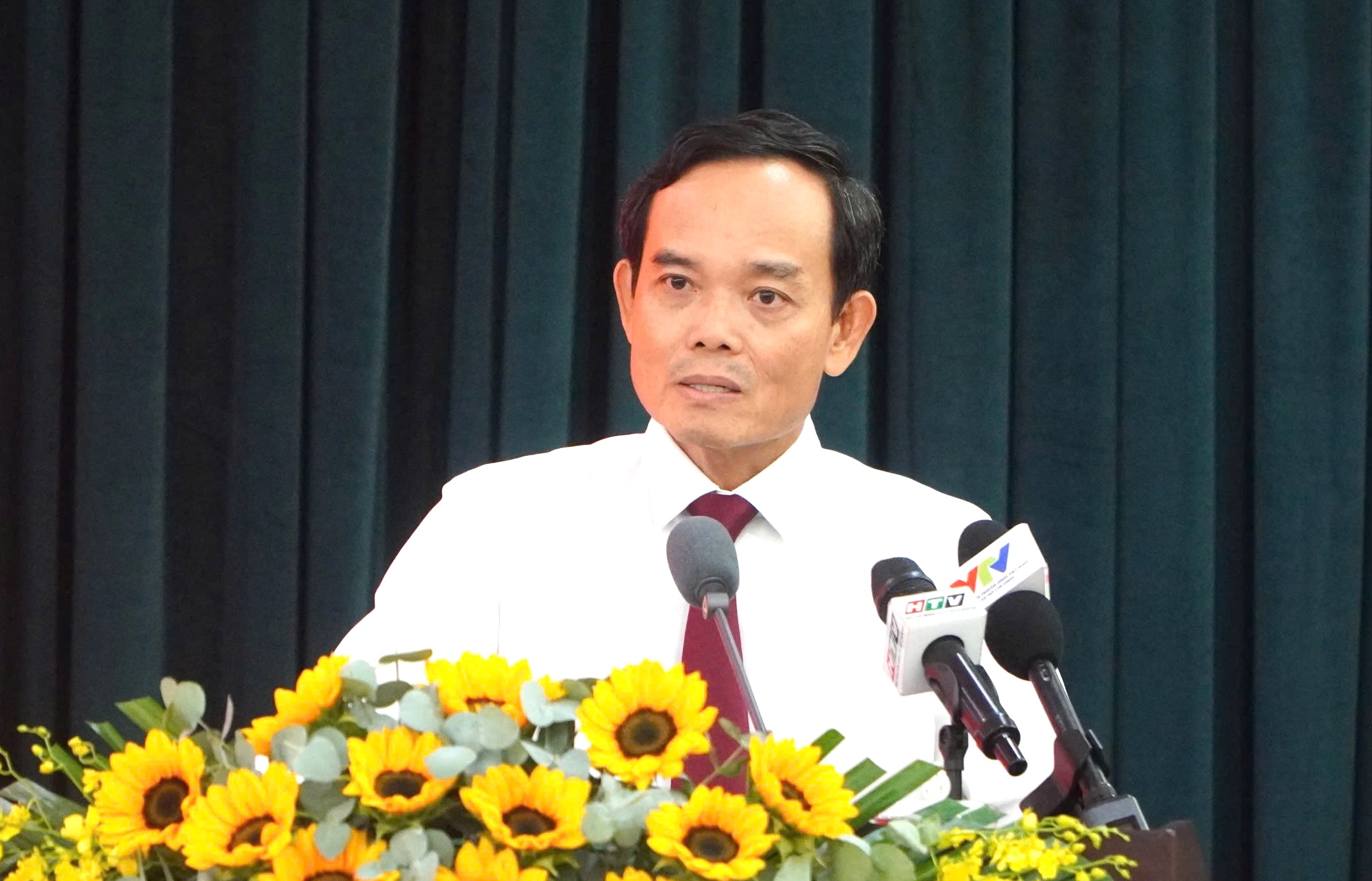 B&iacute; thư Trần Lưu Quang: C&aacute;n bộ phải dấn th&acirc;n, đ&uacute;ng vai, đ&uacute;ng việc - Ảnh 1.