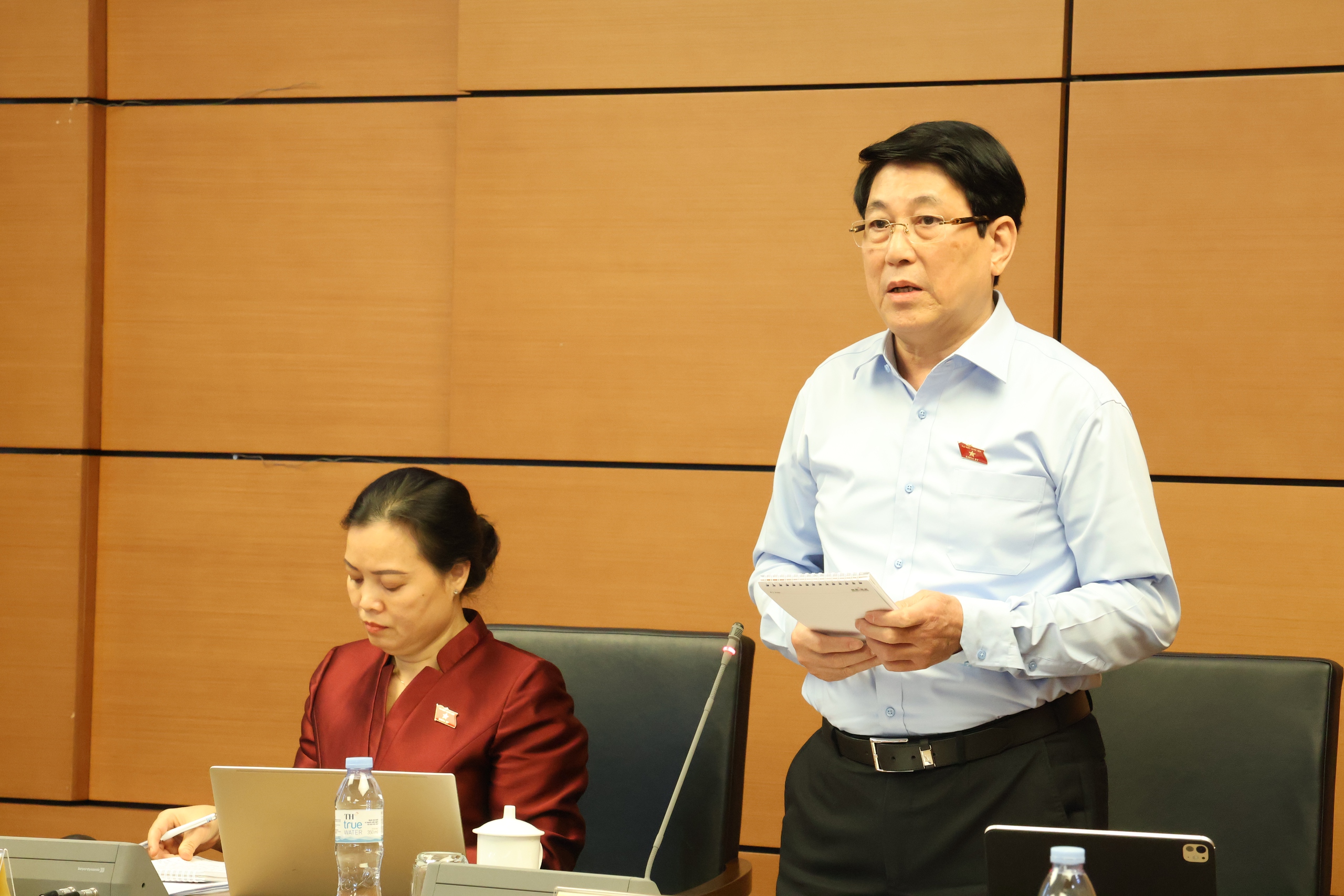 Chủ tịch nước: Để luật đi v&agrave;o cuộc sống phải ph&ugrave; hợp với thực tiễn - Ảnh 1.