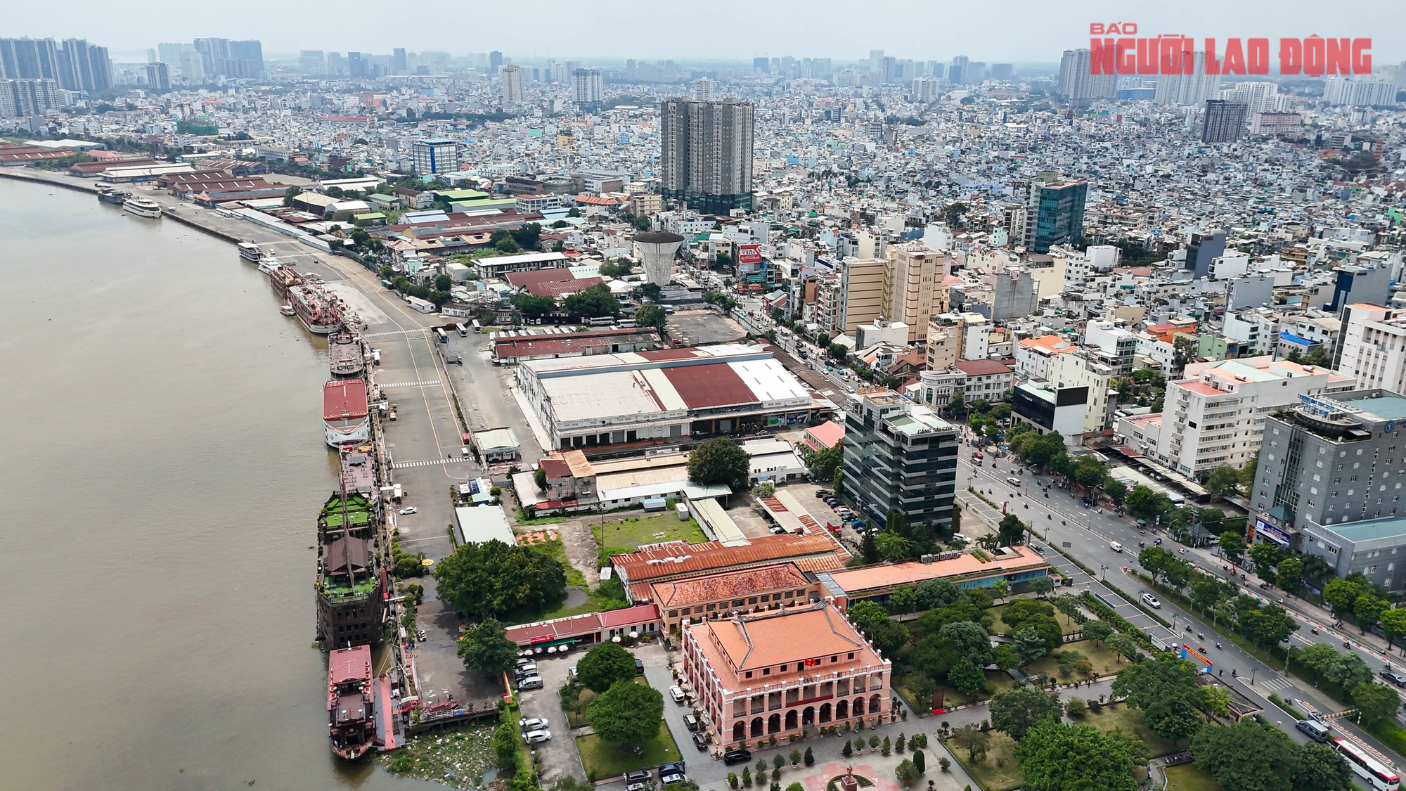 Dự kiến năm sau sẽ triển khai c&ocirc;ng tr&igrave;nh c&ocirc;ng cộng ở Bến Nh&agrave; Rồng - Ảnh 2.