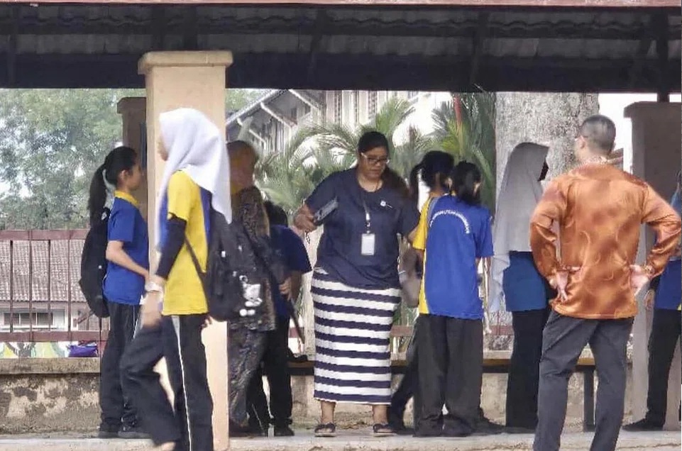 Thiếu ni&ecirc;n Malaysia 14 tuổi giết bạn học nữ bằng nhiều nh&aacute;t dao - Ảnh 1.
