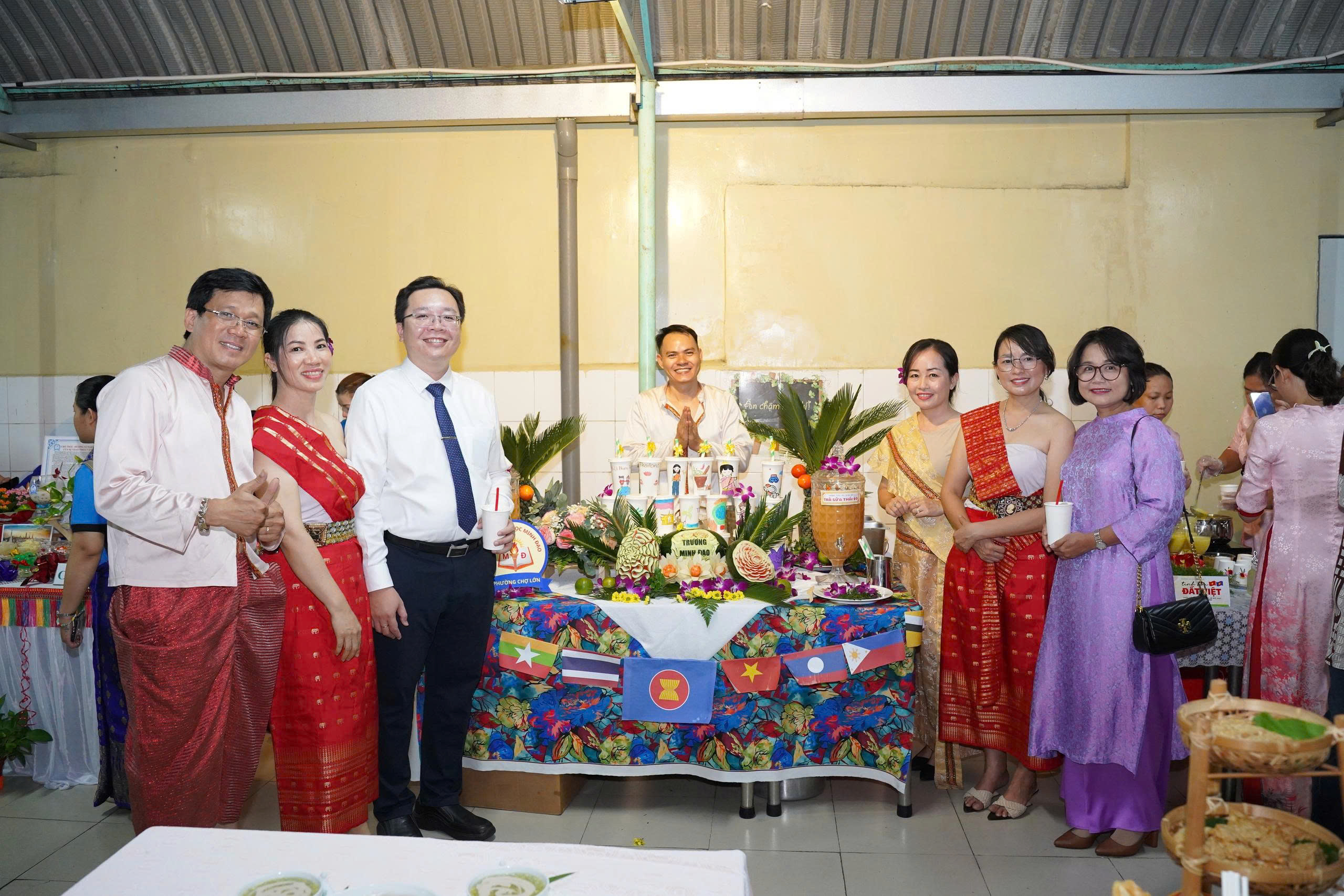 &Yacute; nghĩa ng&agrave;y hội "Th&agrave;nh phố Nghĩa t&igrave;nh &ndash; Kết nối y&ecirc;u thương" phường Chợ Lớn - Ảnh 1.