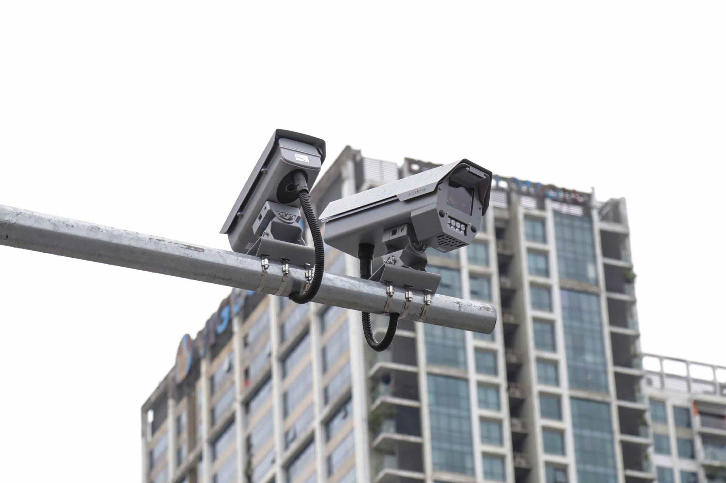 CSGT H&agrave; Nội lắp đặt h&agrave;ng ng&agrave;n camera AI tự động gi&aacute;m s&aacute;t vi phạm giao th&ocirc;ng - Ảnh 3.