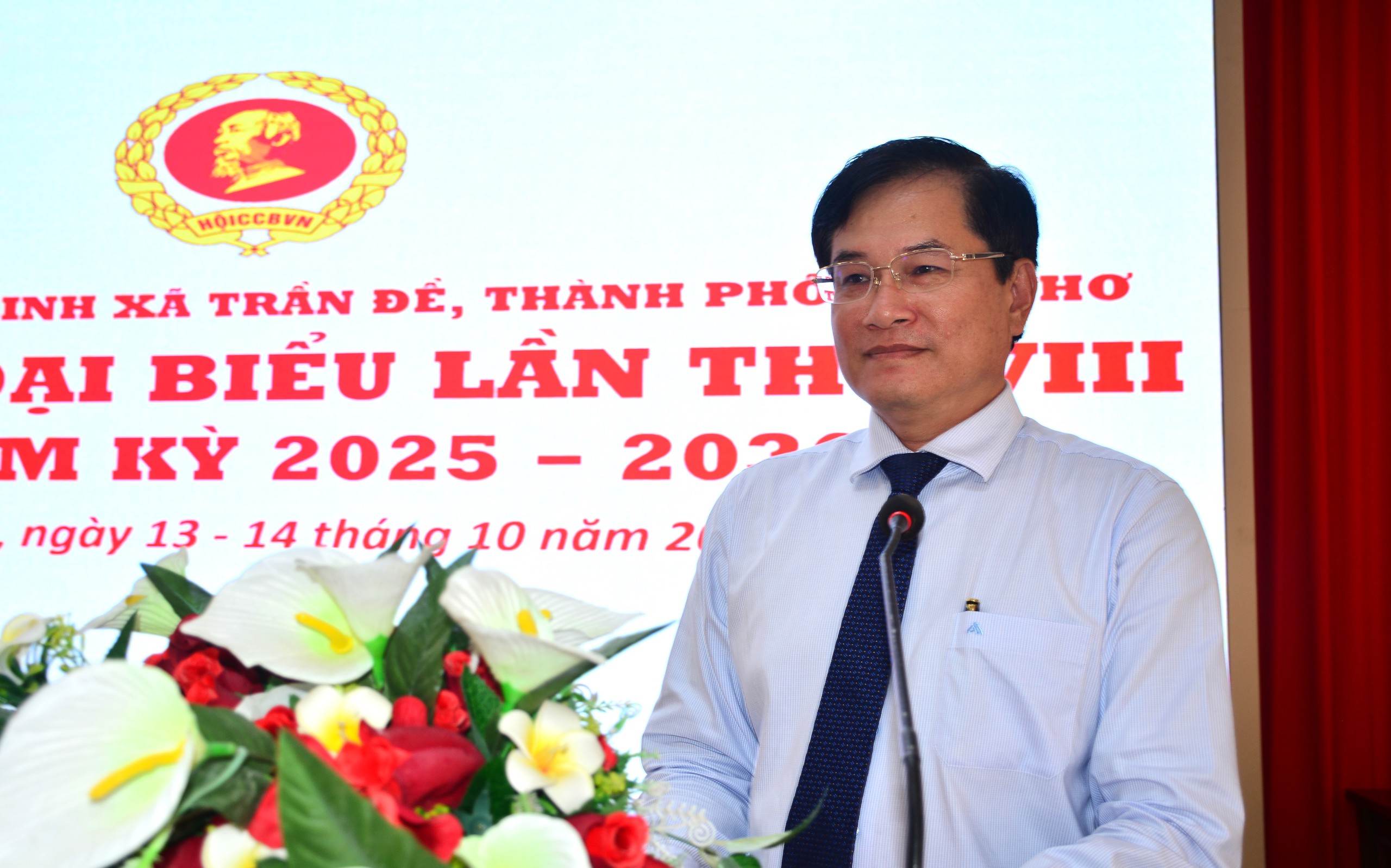 B&iacute; thư một x&atilde; ở Cần Thơ được bổ nhiệm l&agrave;m Ch&aacute;nh Văn ph&ograve;ng UBND th&agrave;nh phố - Ảnh 1.