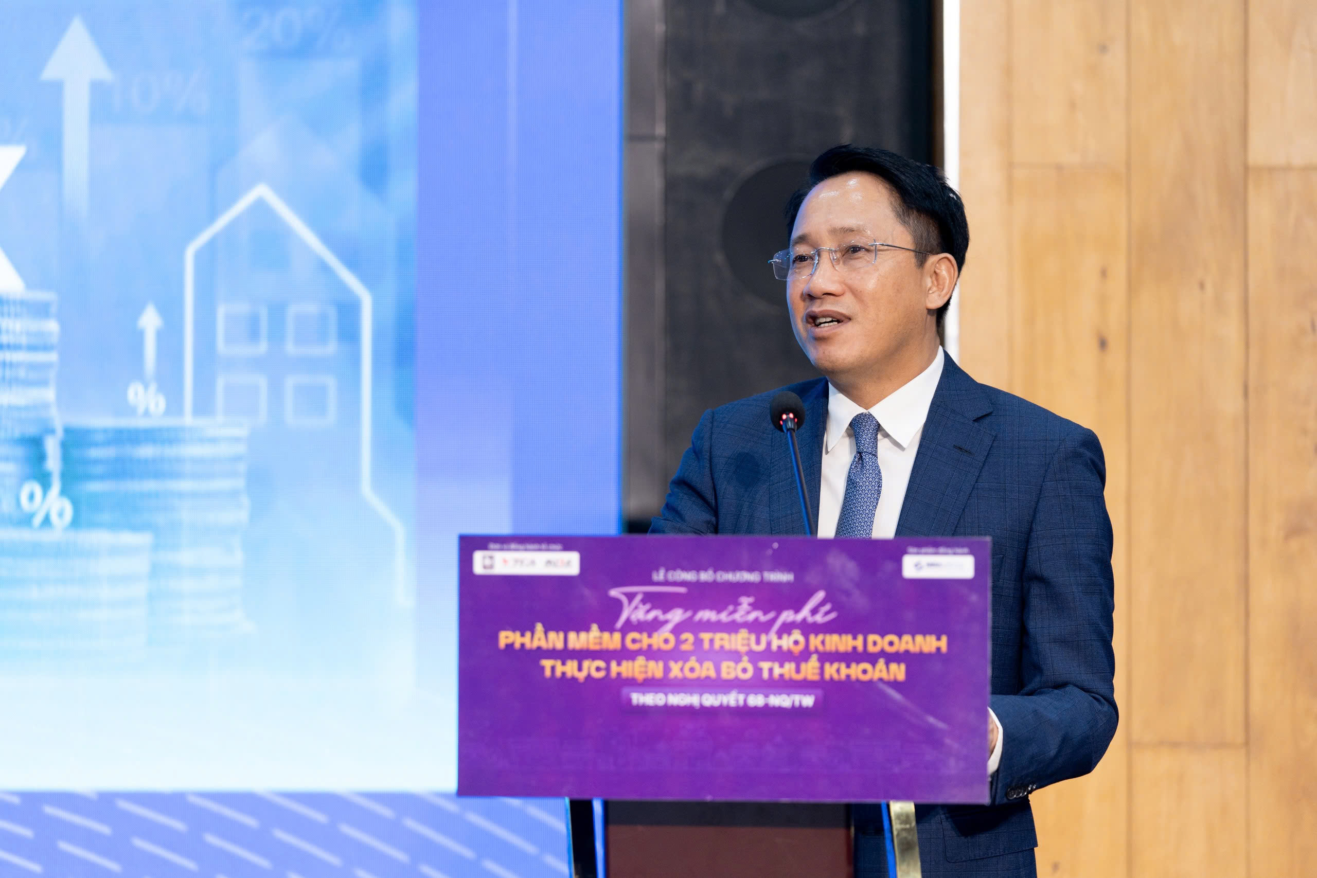 L&atilde;nh đạo Cục thuế v&agrave; lộ tr&igrave;nh thay đổi lớn cho hộ kinh doanh Việt Nam - Ảnh 1.