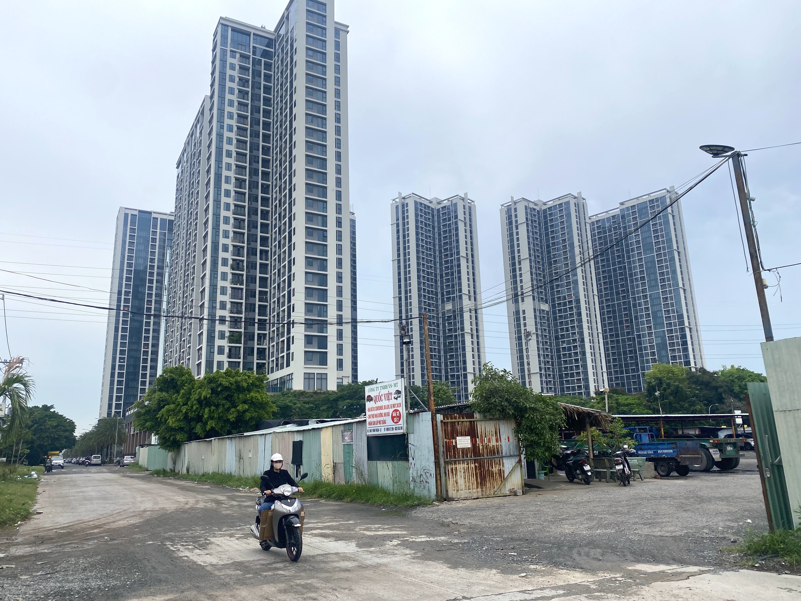 TP HCM: Th&aacute;o n&uacute;t thắt quỹ đất ph&aacute;t triển nh&agrave; ở x&atilde; hội - Ảnh 2.