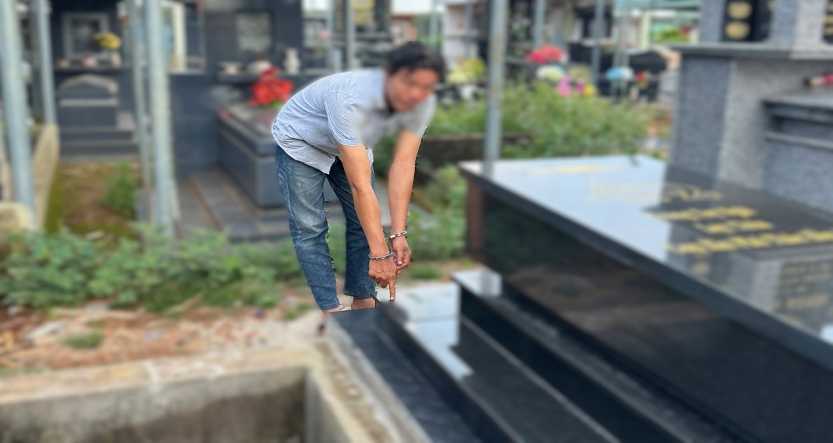 Đồng Nai bắt đối tượng đập phá mộ tại Nghĩa trang Núi Đỏ - Ảnh 1.