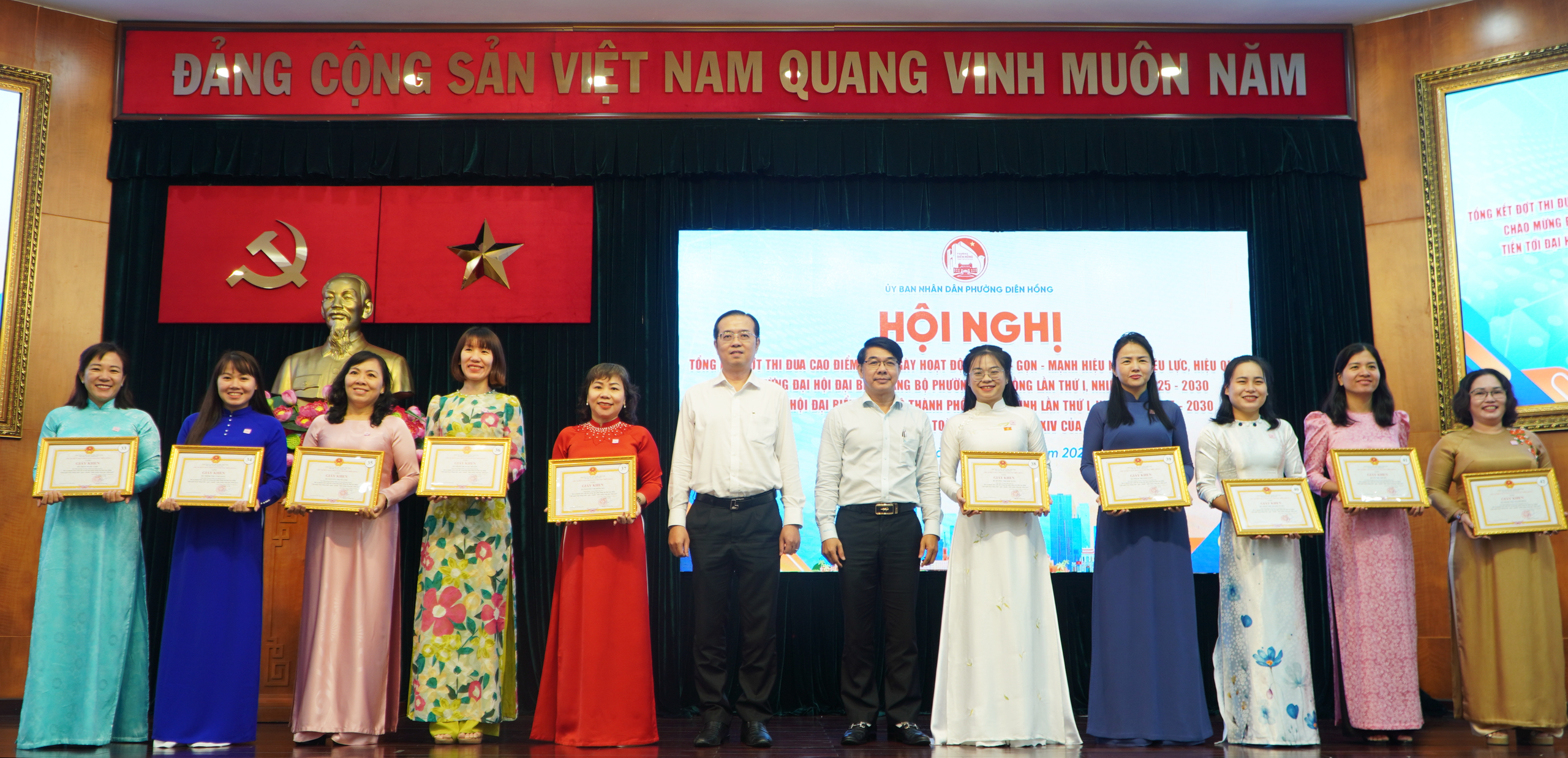 B&iacute; thư phường Di&ecirc;n Hồng chia sẻ về "th&agrave;nh th&iacute;ch rất nổi bật" sau hơn 100 ng&agrave;y vận h&agrave;nh đầu ti&ecirc;n - Ảnh 2.