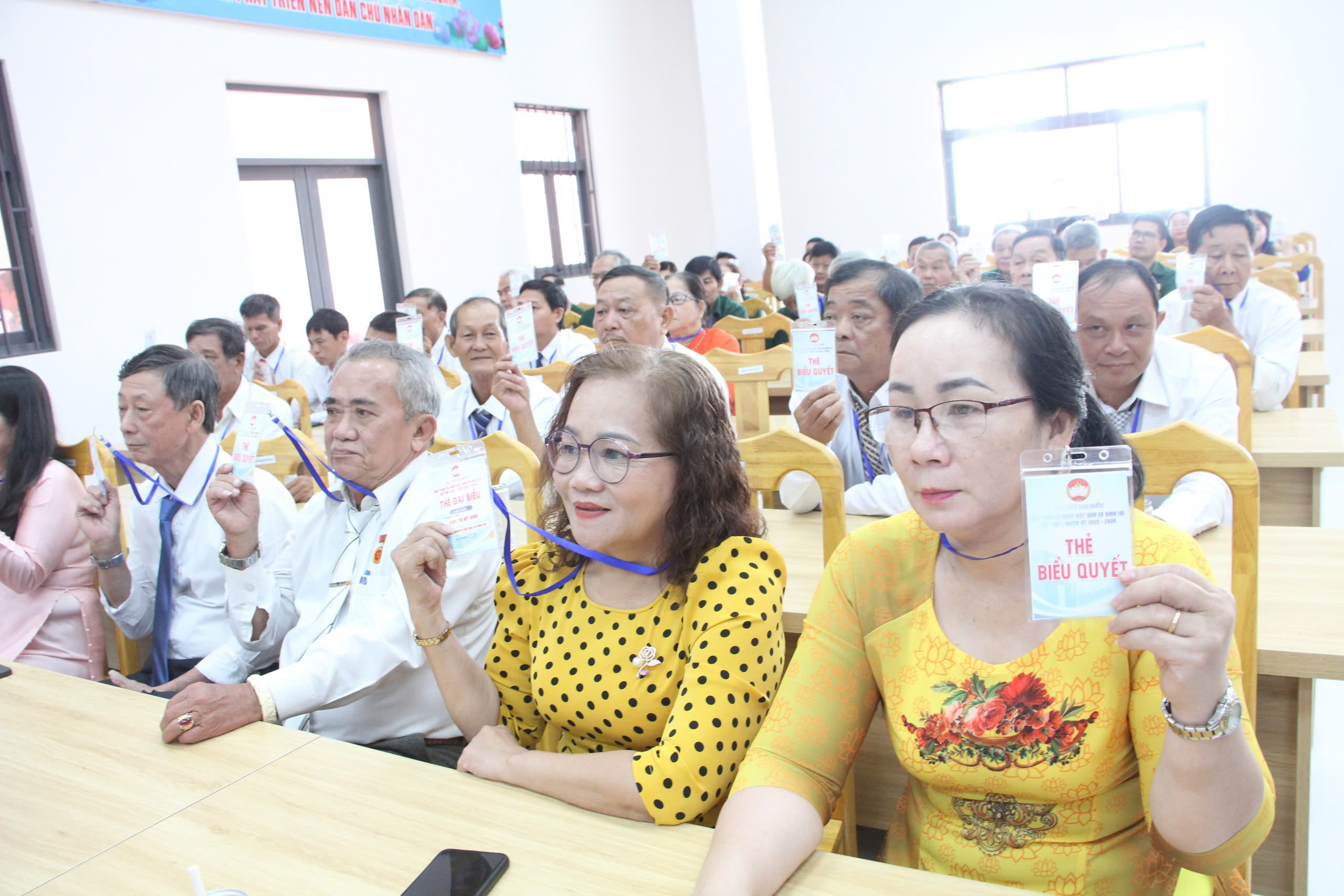 Bà Trần Thị Cẩm Thúy giữ chức Chủ tịch Ủy ban MTTQ Việt Nam xã Bình Lợi - Ảnh 4.
