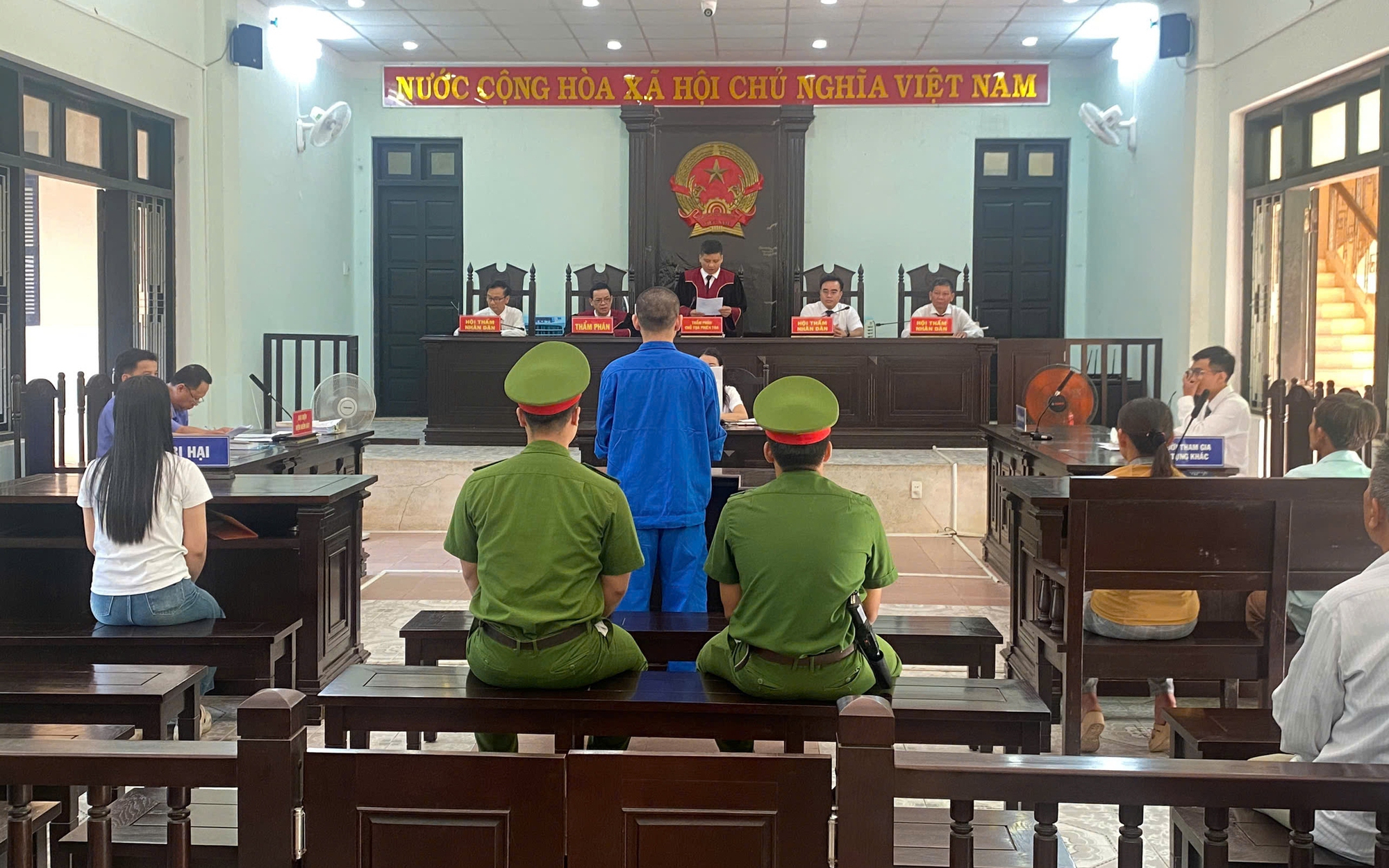Bi kịch cha và con gái