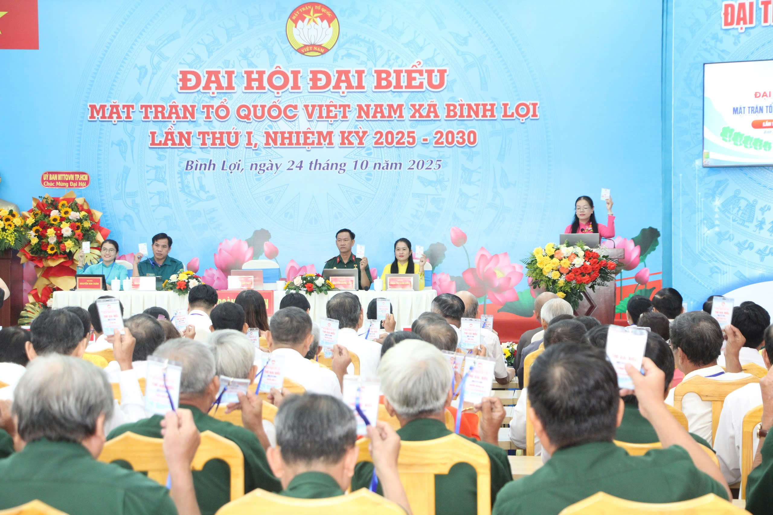 Bà Trần Thị Cẩm Thúy giữ chức Chủ tịch Ủy ban MTTQ Việt Nam xã Bình Lợi - Ảnh 1.