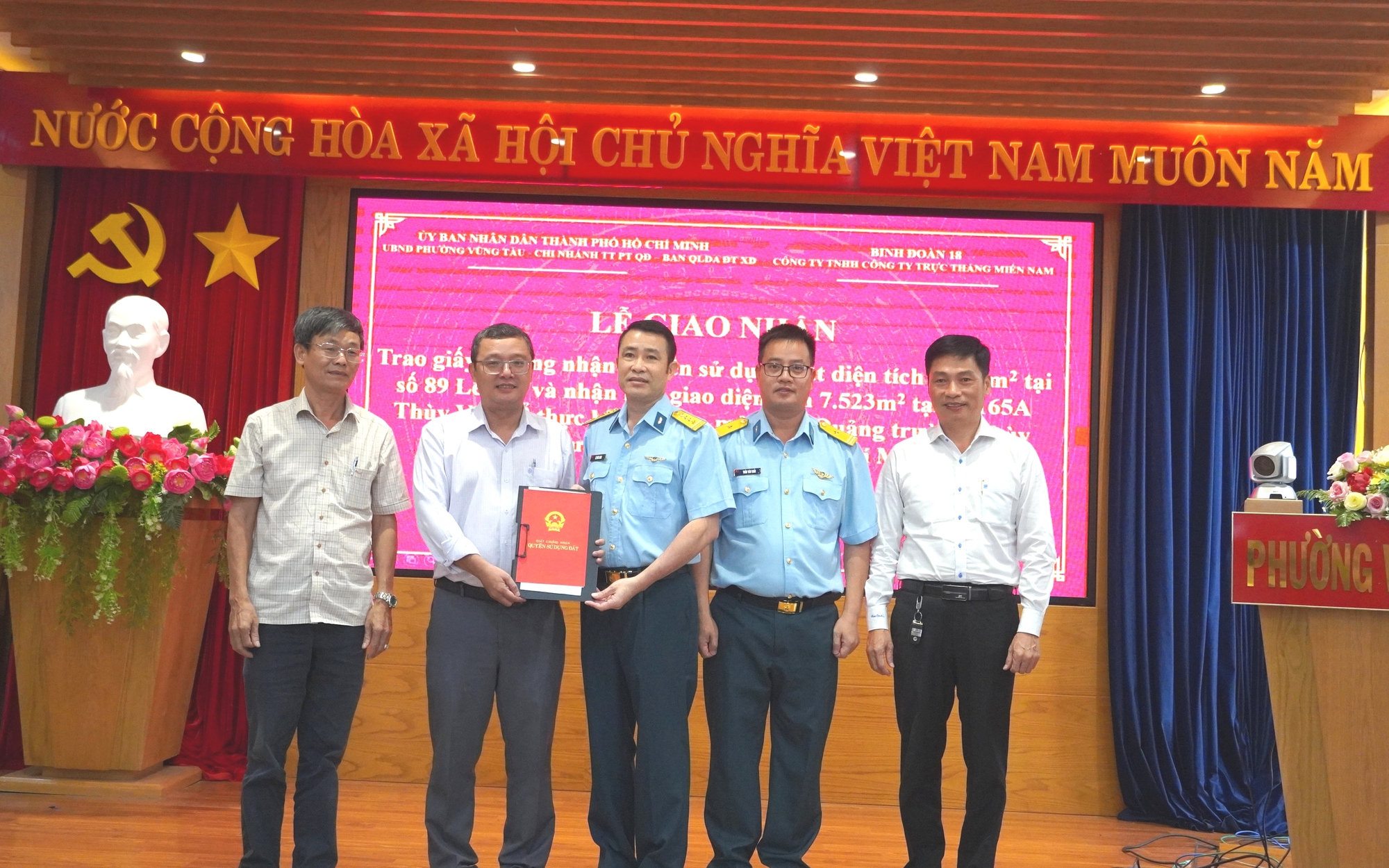 Bộ Quốc phòng bàn giao hơn 7.500 m2 đất cho phường Vũng Tàu để làm dự án