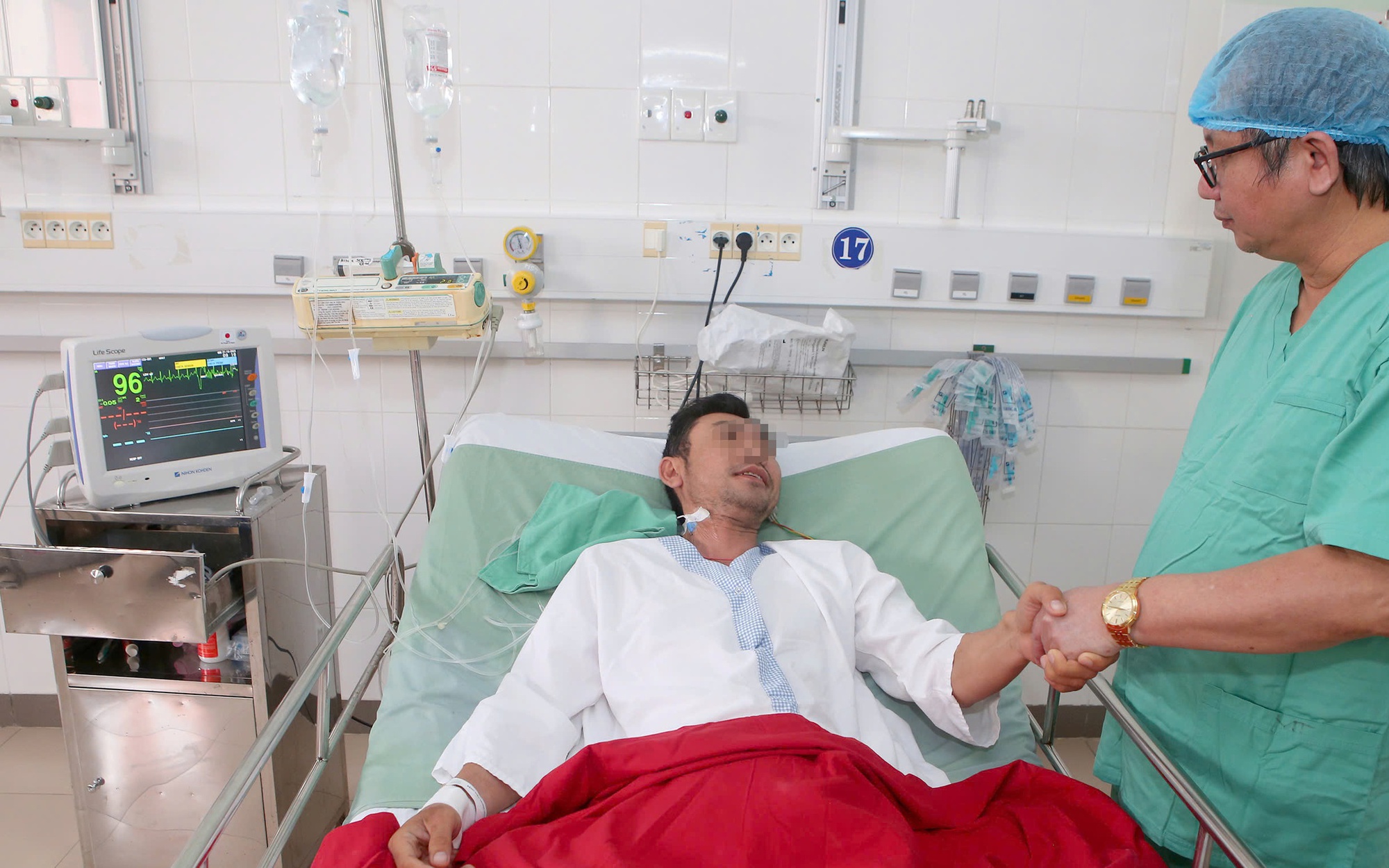 Lần đầu Việt Nam ứng dụng máy LifePort trong ghép thận từ người hiến ở TP HCM