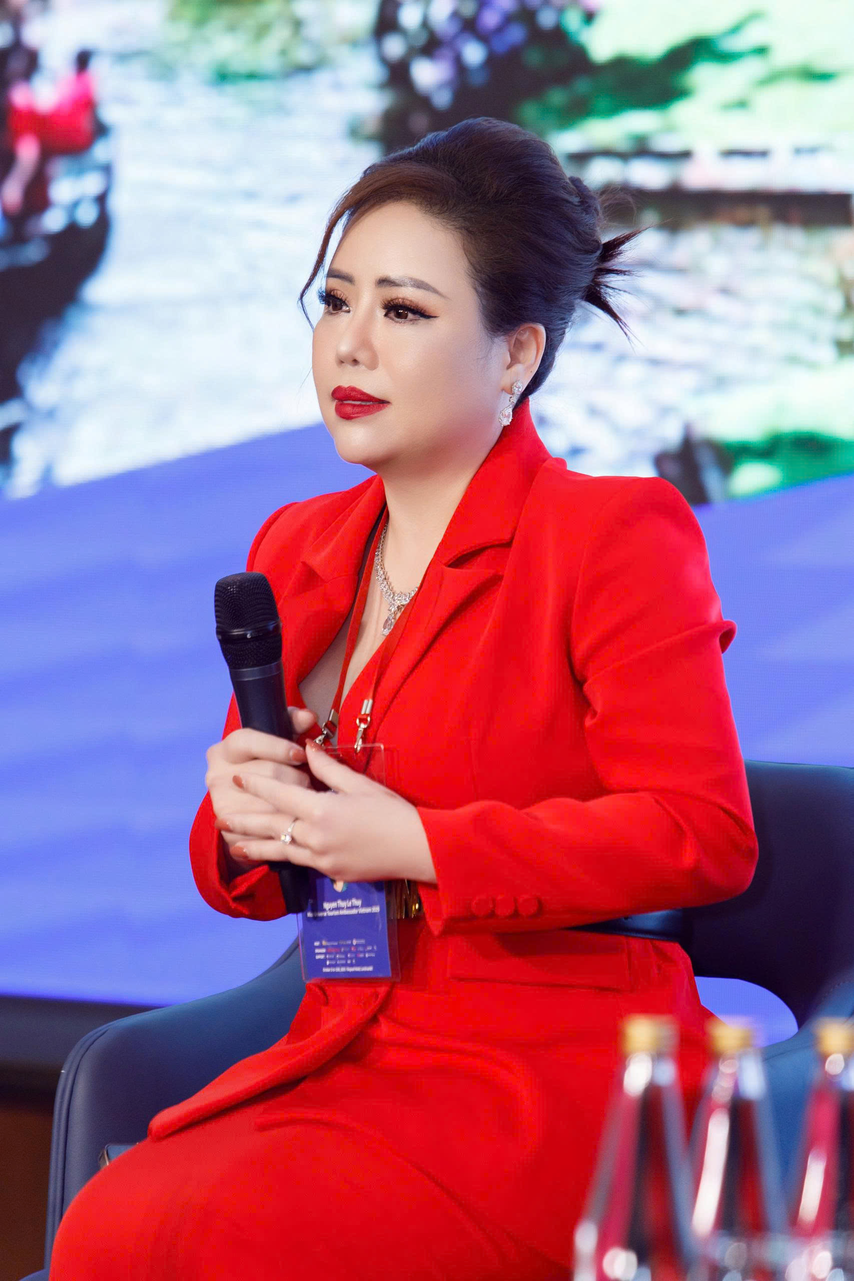 Doanh nhân Nguyễn Thụy Lê Thùy chia sẻ dự án chữa lành tại CICON 2025 - Ảnh 2.