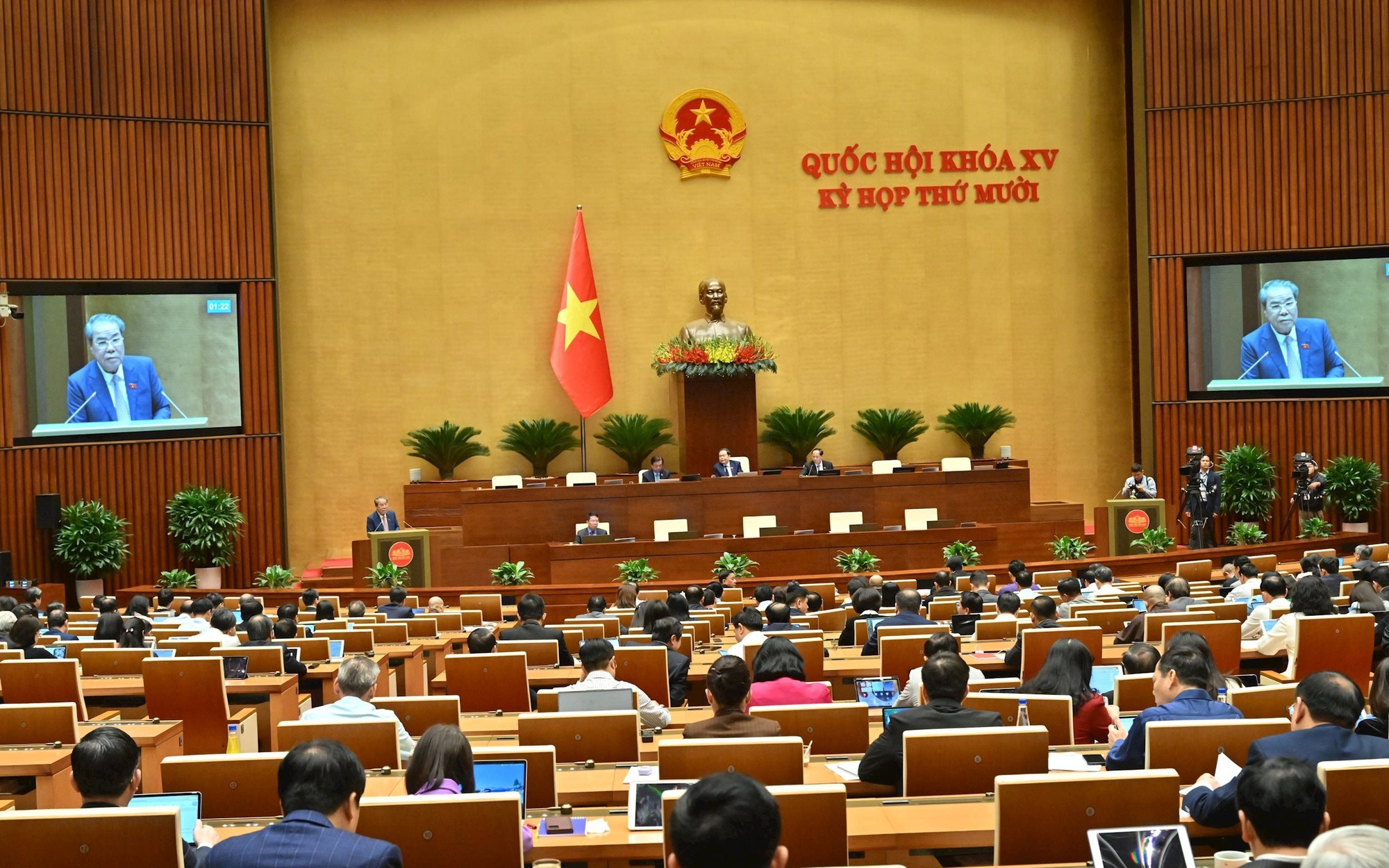Chiều nay 24-10, Quốc hội xem xét công tác nhân sự