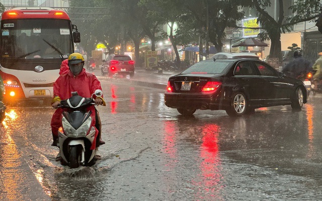 Thời tiết TP HCM hôm nay, 25-10: Có nơi mưa to đến rất to