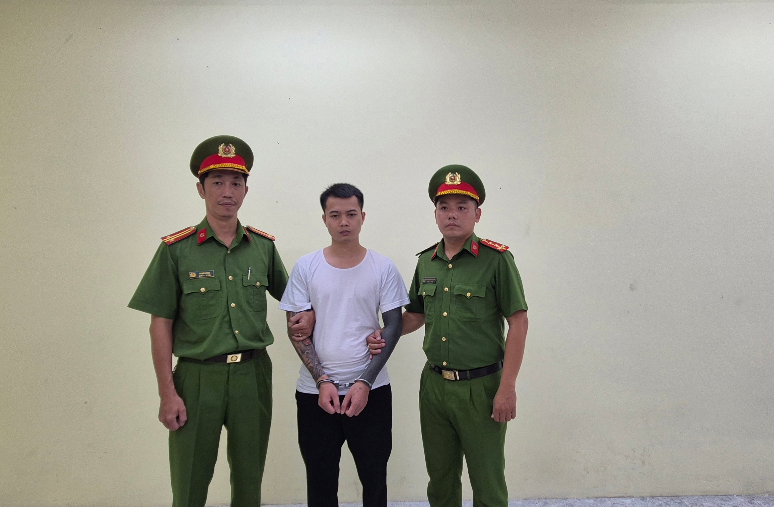 C&ocirc;ng an TP HCM bắt TikToker L&ecirc; Anh Điệp v&igrave; nội dung ph&aacute; họai đại đo&agrave;n kết d&acirc;n tộc - Ảnh 1.