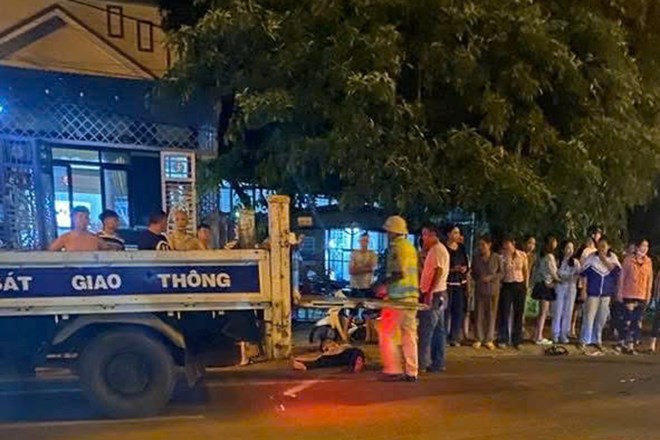 Thanh niên say xỉn “thông chốt” tông bị thương cán bộ công an - Ảnh 1.