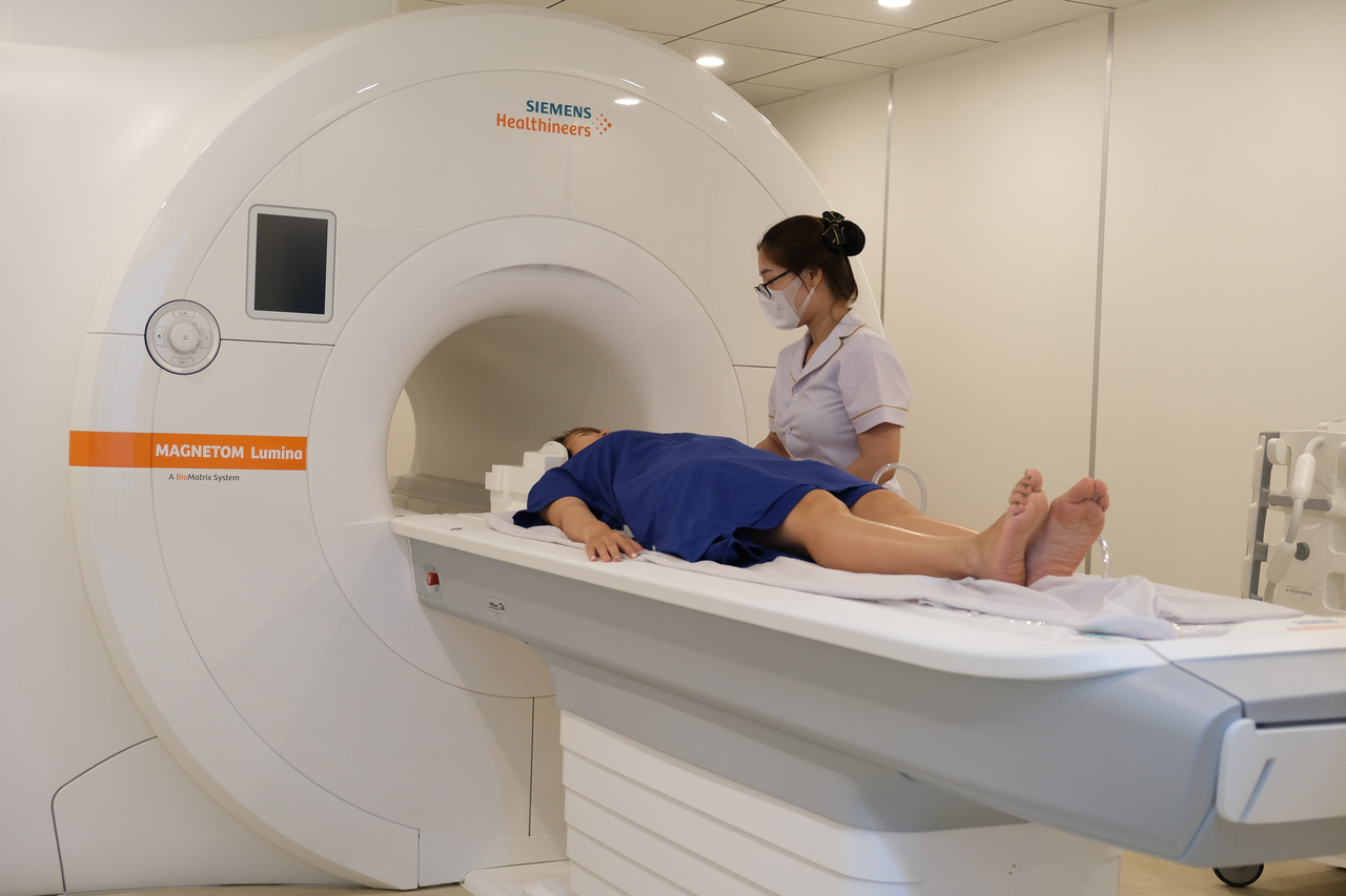 Bằng MRI, Thiện Nh&acirc;n Hospital ph&aacute;t hiện ung thư buồng trứng ở phụ nữ chưa từng sinh con - Ảnh 4.