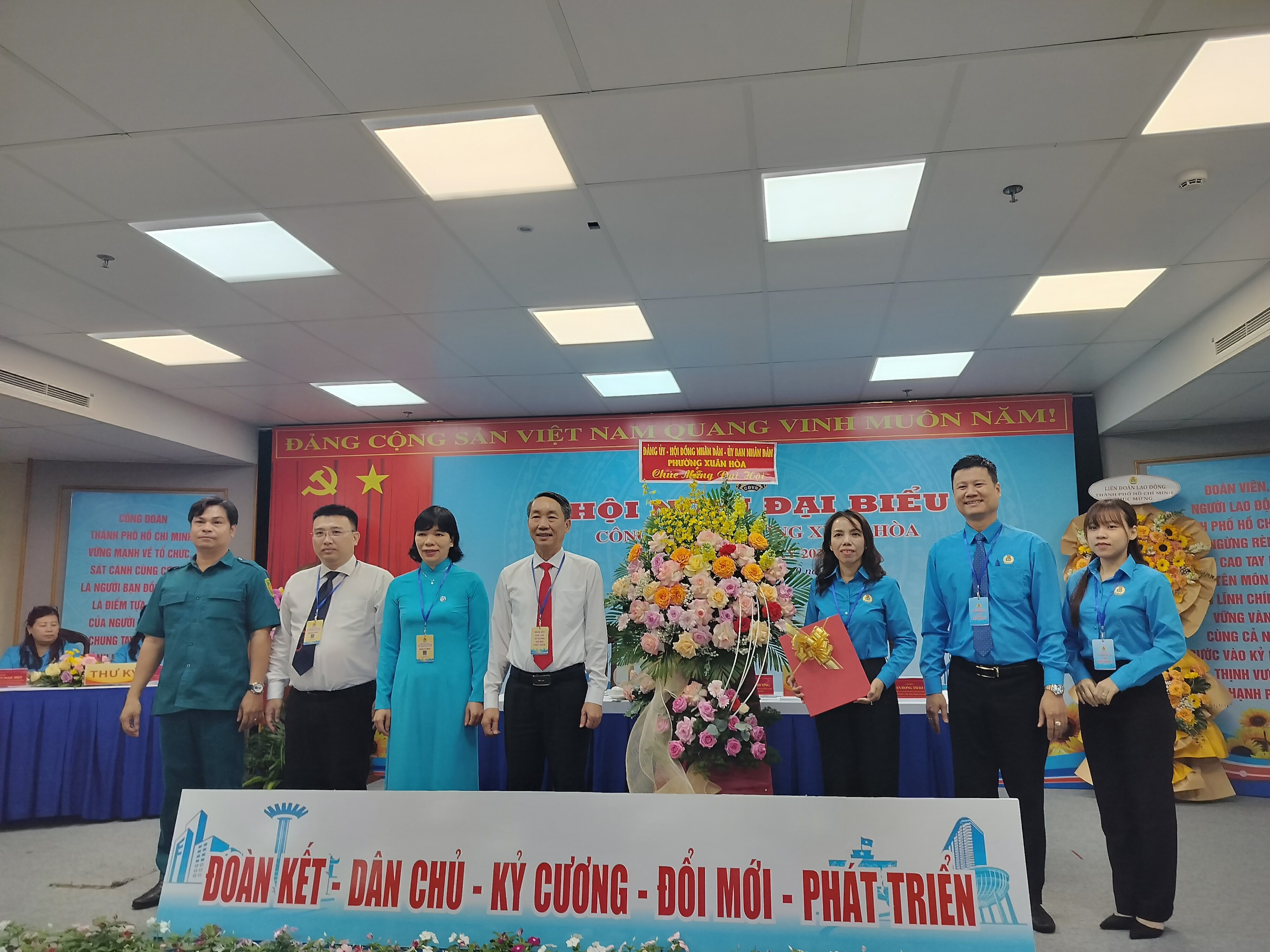 B&agrave; Nguyễn Thị Mỹ Hương l&agrave;m Chủ tịch C&ocirc;ng đo&agrave;n phường Xu&acirc;n H&ograve;a, TP HCM - Ảnh 2.