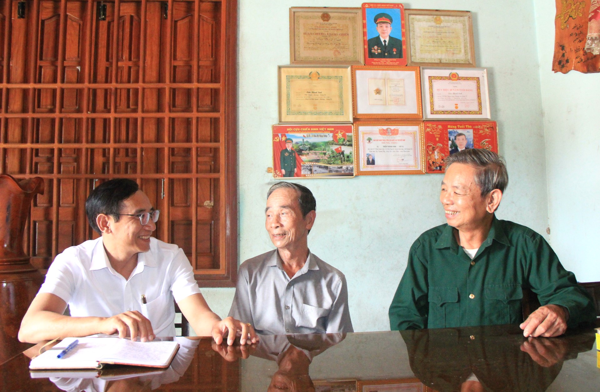 Tiếng loa nhắc nhở học tập - Ảnh 1.
