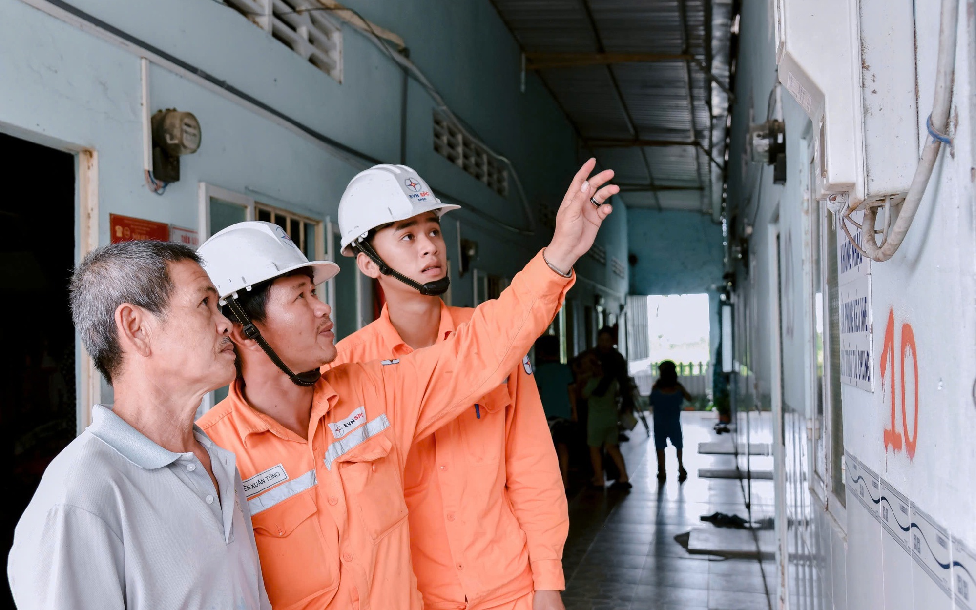 Triều cường dâng cao, Điện lực miền Nam cảnh báo khẩn 