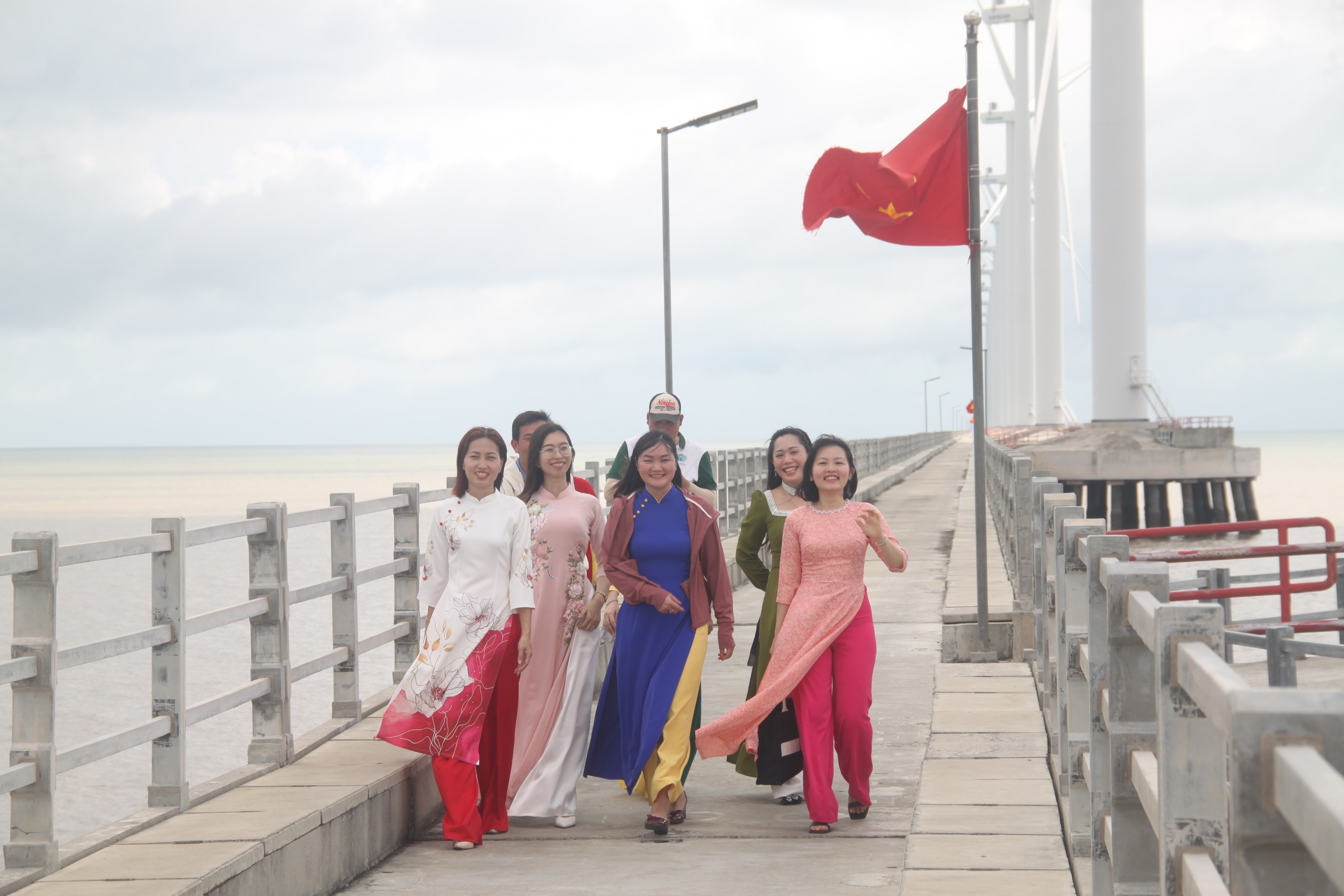 Mở đường cho kinh tế biển bứt ph&aacute; - Ảnh 1.