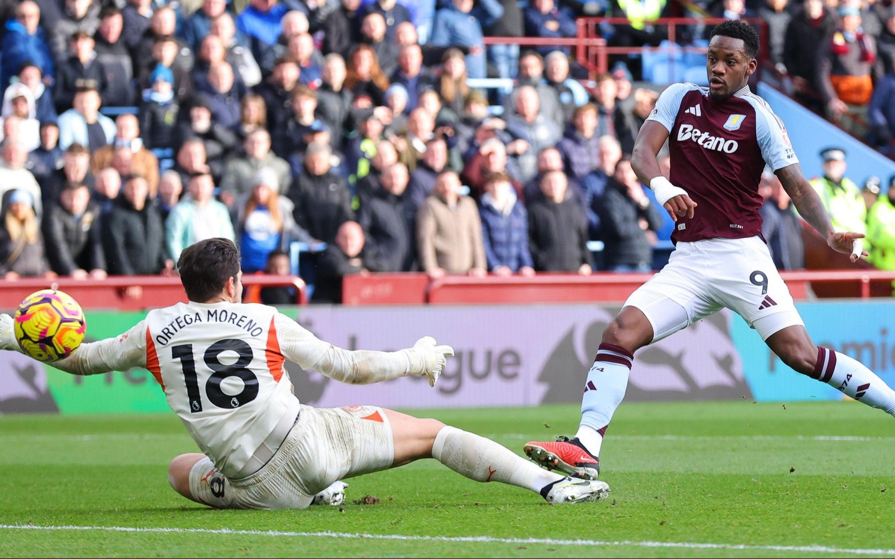 Thua cách biệt tối thiểu Aston Villa, Man City trắng tay rời Villa Park - Ảnh 3.