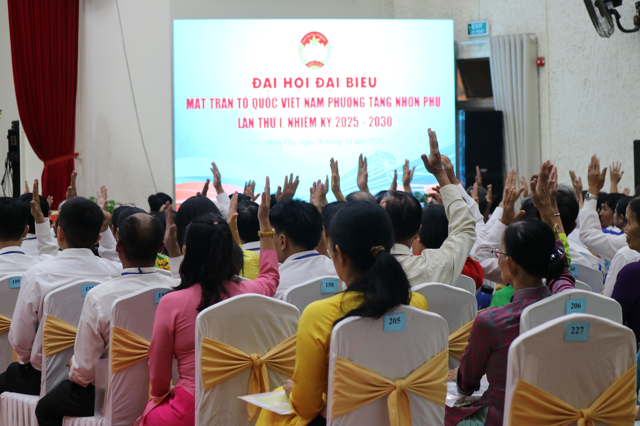 &Ocirc;ng Nguyễn Thanh B&igrave;nh giữ chức Chủ tịch Ủy ban MTTQ Việt Nam phường Tăng Nhơn Ph&uacute; - Ảnh 8.