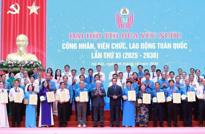 Đại hội thi đua y&ecirc;u nước c&ocirc;ng nh&acirc;n vi&ecirc;n chức - lao động to&agrave;n quốc lần thứ XI - Ảnh 5.