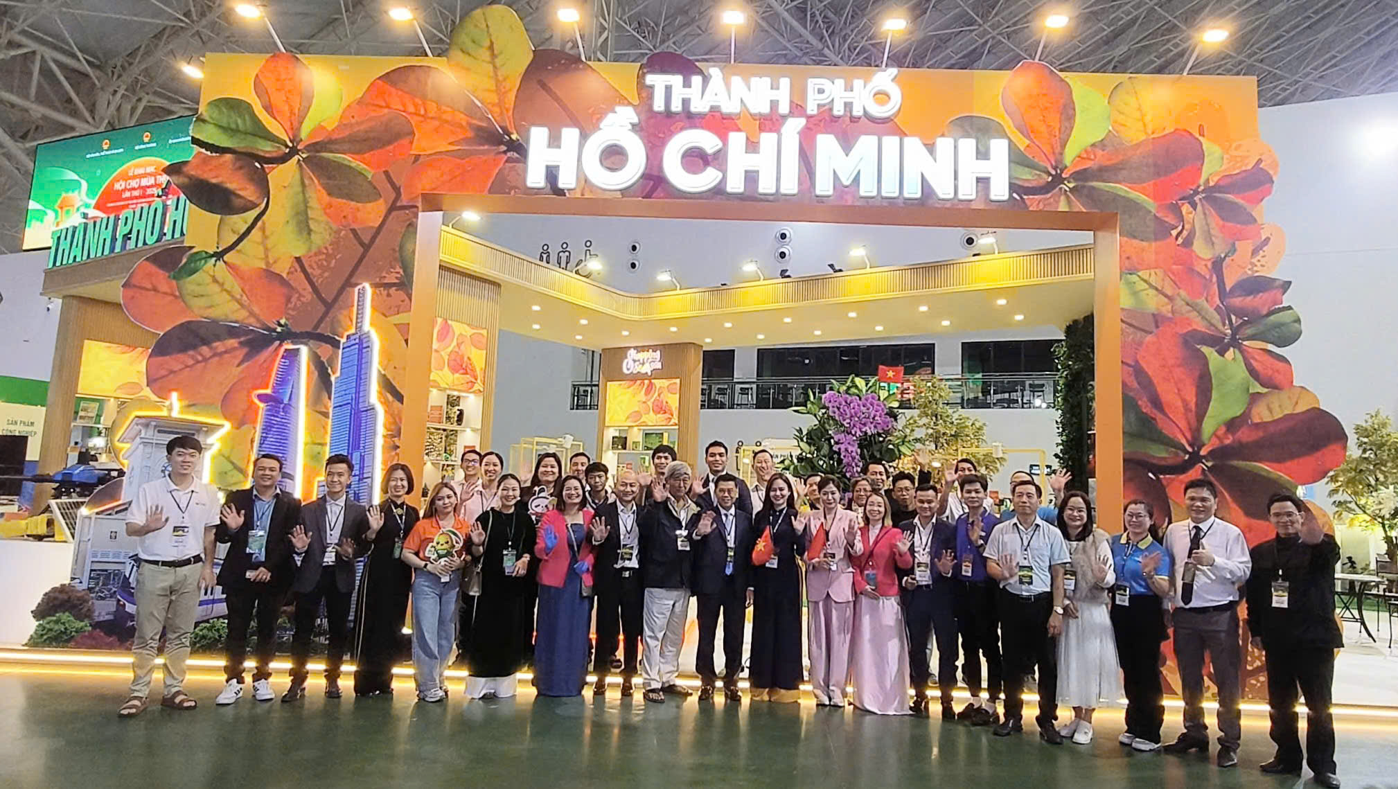 Saigontourist Group g&oacute;p mặt tại Hội chợ M&ugrave;a thu 2025  - Ảnh 1.