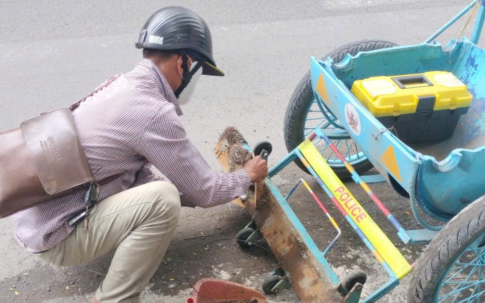 Những miếng thép nhọn lại hoành hành trên Quốc lộ 1K và đường Mỹ Phước - Tân Vạn
