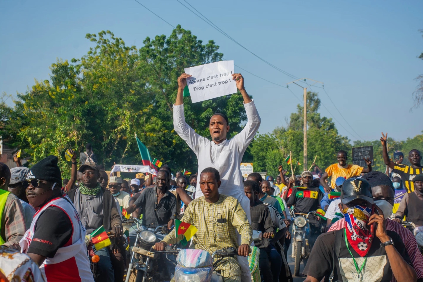 Tổng thống Paul Biya t&aacute;i đắc cử - Ảnh 1.