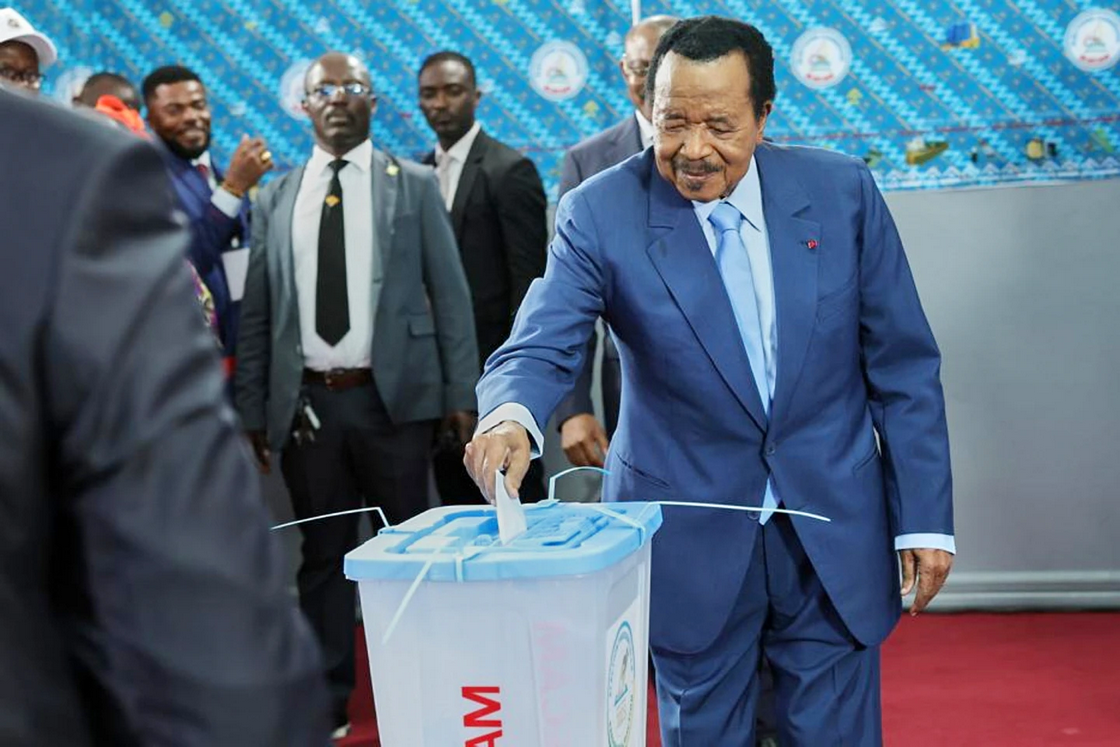 Tổng thống Paul Biya t&aacute;i đắc cử - Ảnh 2.