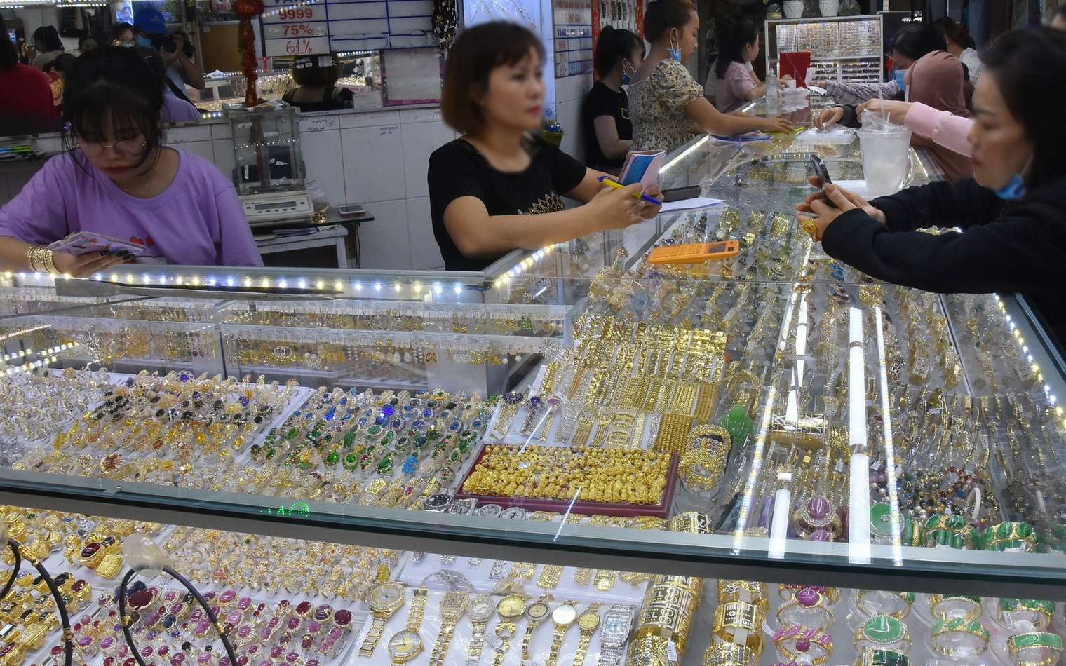 Kho vàng khổng lồ "ngủ yên" của của Ấn Độ - Ảnh 3.
