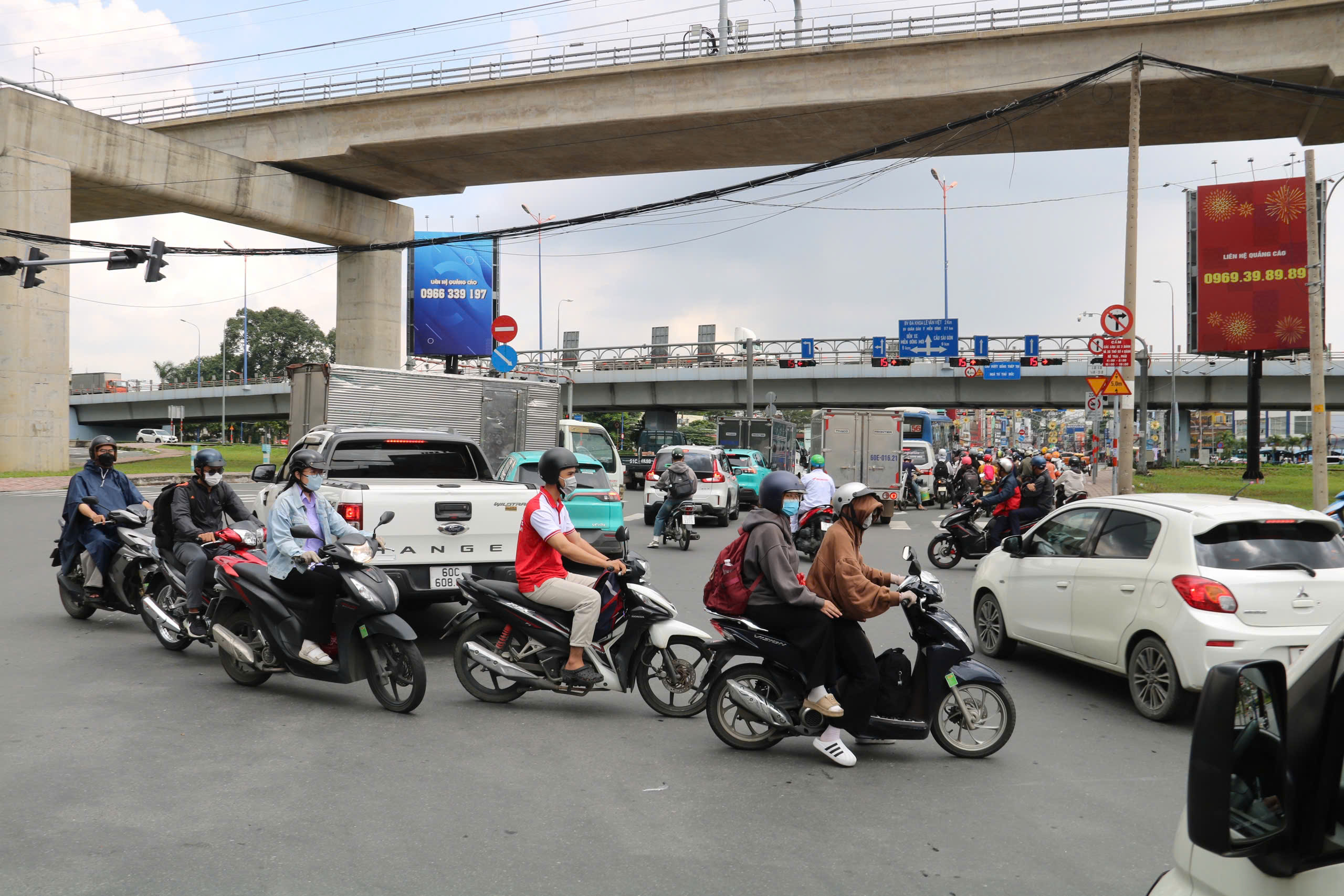 Điều chỉnh giao th&ocirc;ng ng&atilde; tư Thủ Đức: Giải tỏa &ldquo;điểm n&oacute;ng&rdquo; kẹt xe - Ảnh 5.