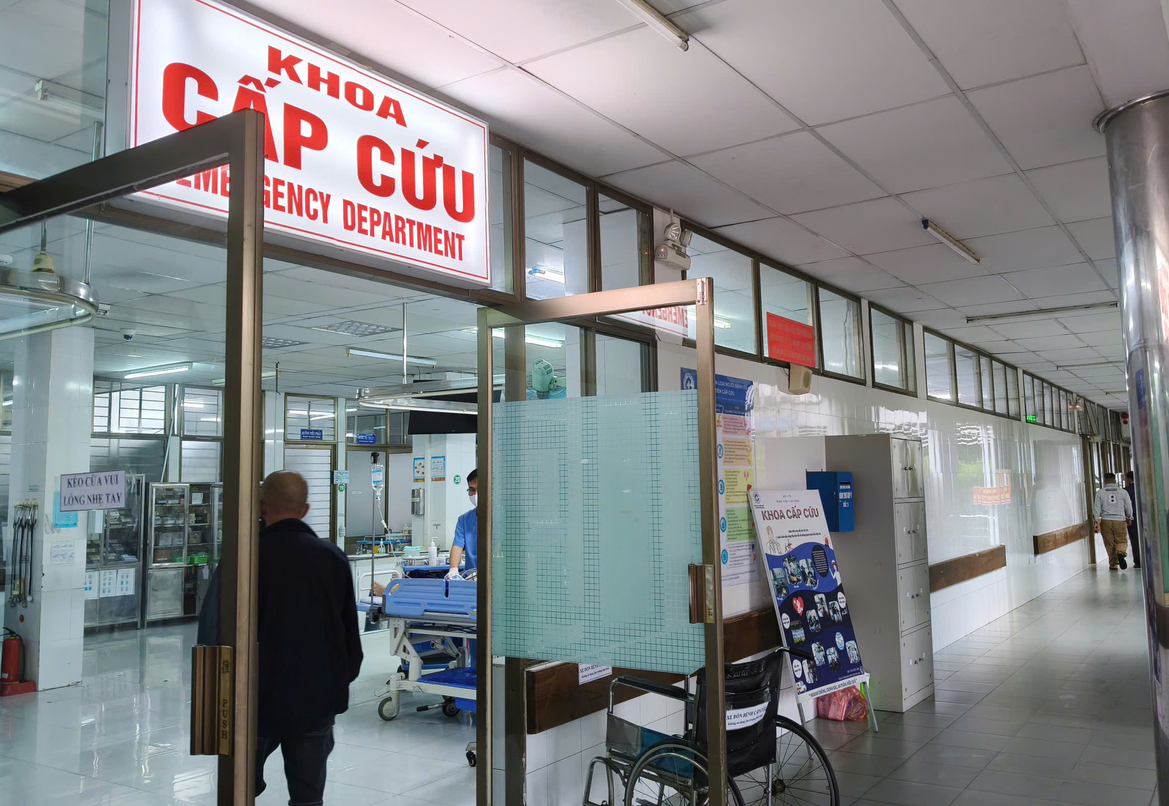 T&igrave;nh h&igrave;nh sức khỏe của 4 nạn nh&acirc;n vụ ngạt kh&iacute; Đ&agrave; Nẵng đang rất nghi&ecirc;m trọng - Ảnh 1.