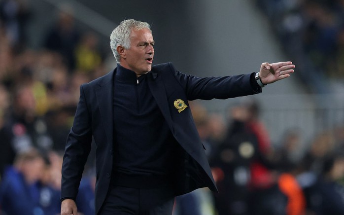 B&oacute;ng đ&aacute; Thổ Nhĩ Kỳ lại nhận "c&uacute; sốc" ở Super Lig - Ảnh 2.