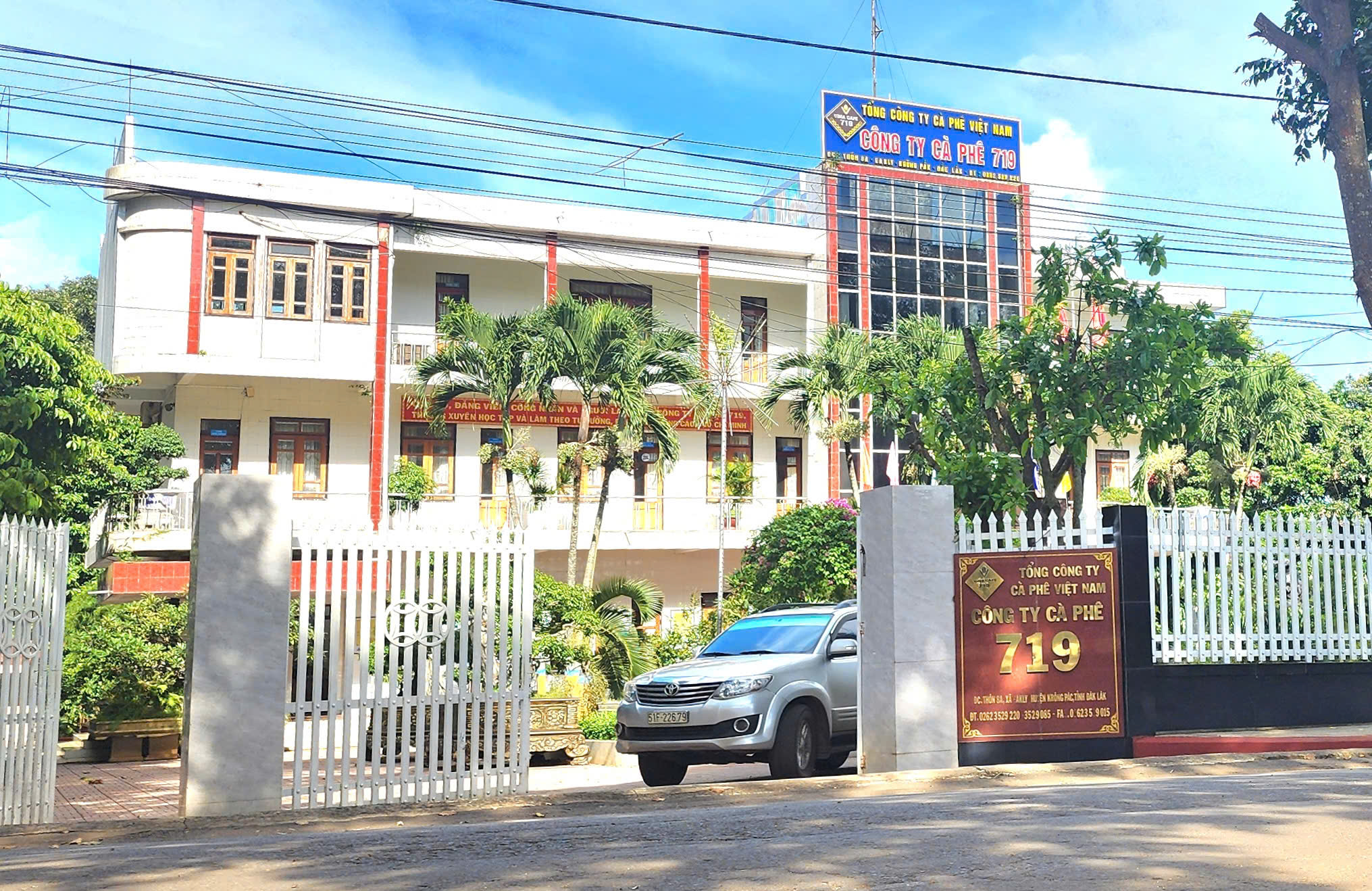 Hàng trăm công nhân Công ty cà phê 719 bất ngờ bị truy thu tiền thuê đất - Ảnh 1.