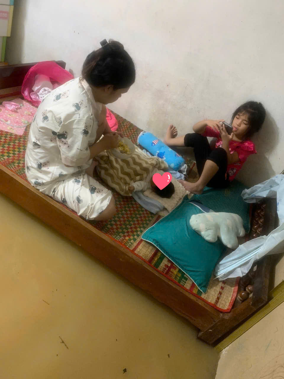 Lũ Đ&agrave; Nẵng vượt bđ 3: Thiệt hại nặng nề v&agrave; mất điện diện rộng - Ảnh 3.