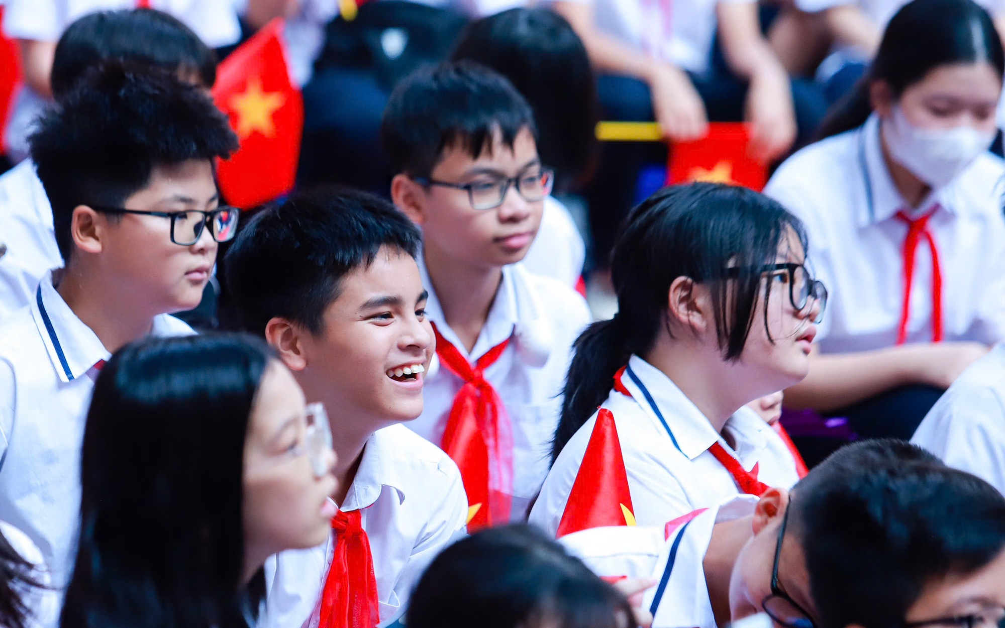 Tiếng Anh sẽ thành môn bắt buộc từ lớp 1