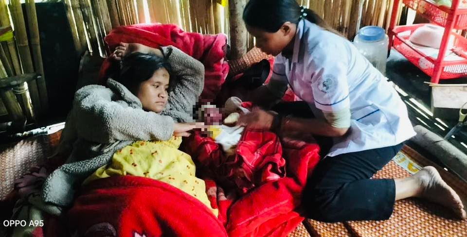 Y sĩ cứu bé bị chôn sống 14 năm trước làm điều xúc động tại Đà Nẵng - Ảnh 1.
