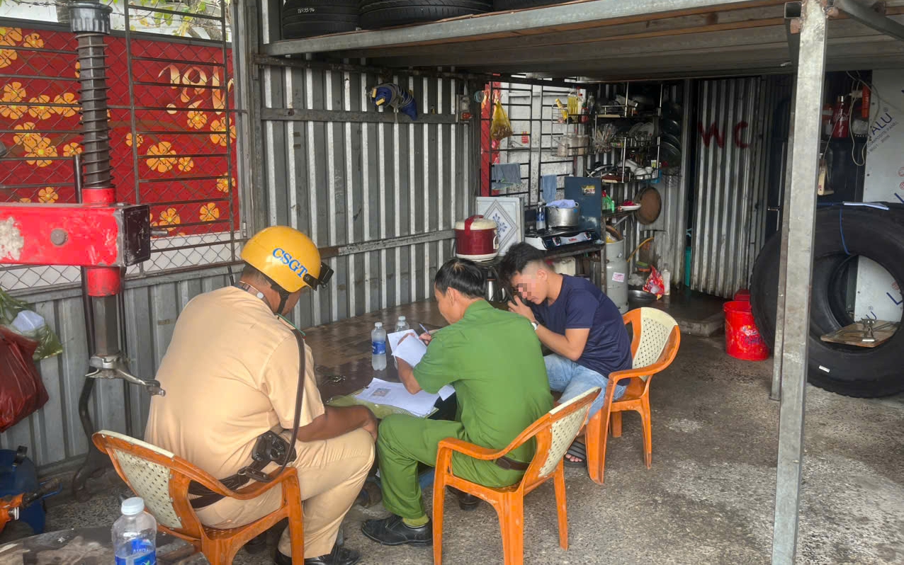 CSGT TP HCM vào cuộc vụ "đinh tặc" rải  đinh trên đường Đỗ Mười